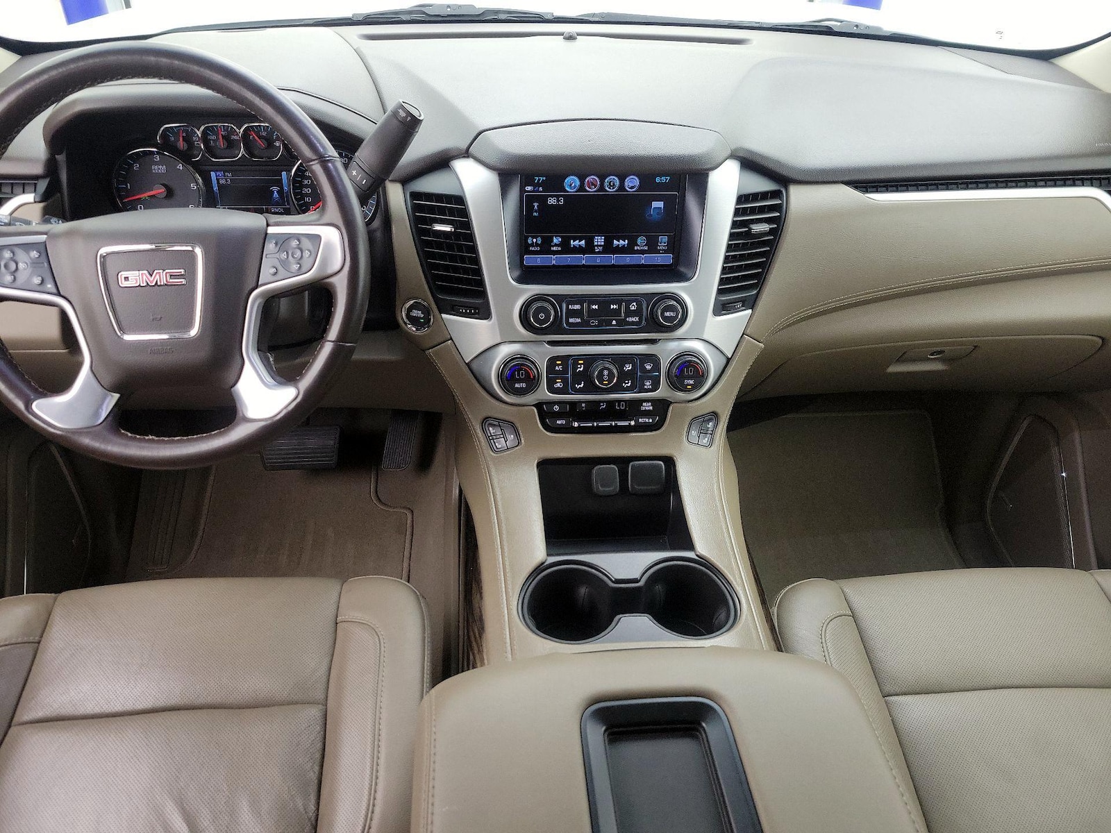 2019 GMC Yukon SLT - Photo 10