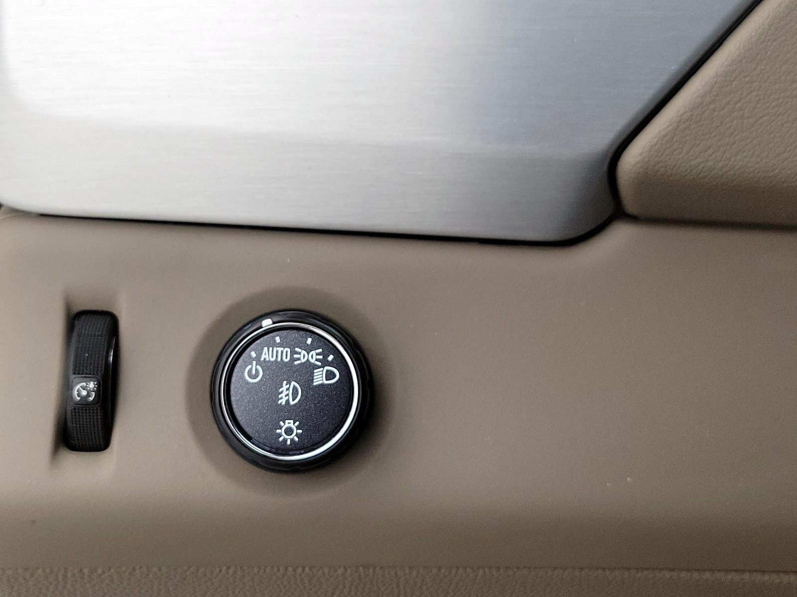 2019 GMC Yukon SLT - Photo 14