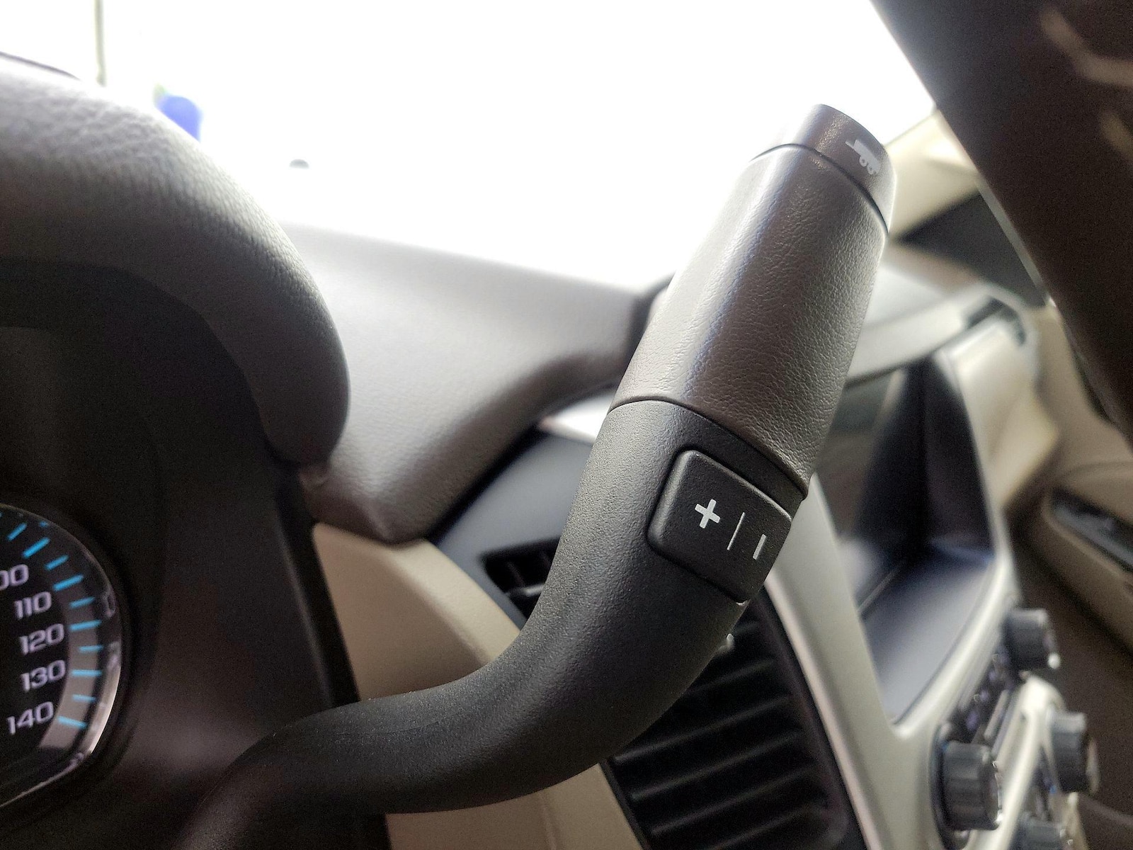 2019 GMC Yukon SLT - Photo 18