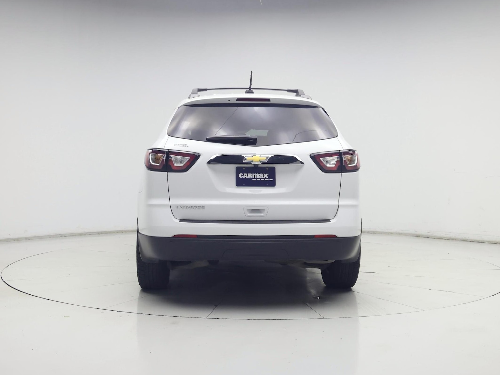 2017 Chevrolet Traverse LS - Photo 7