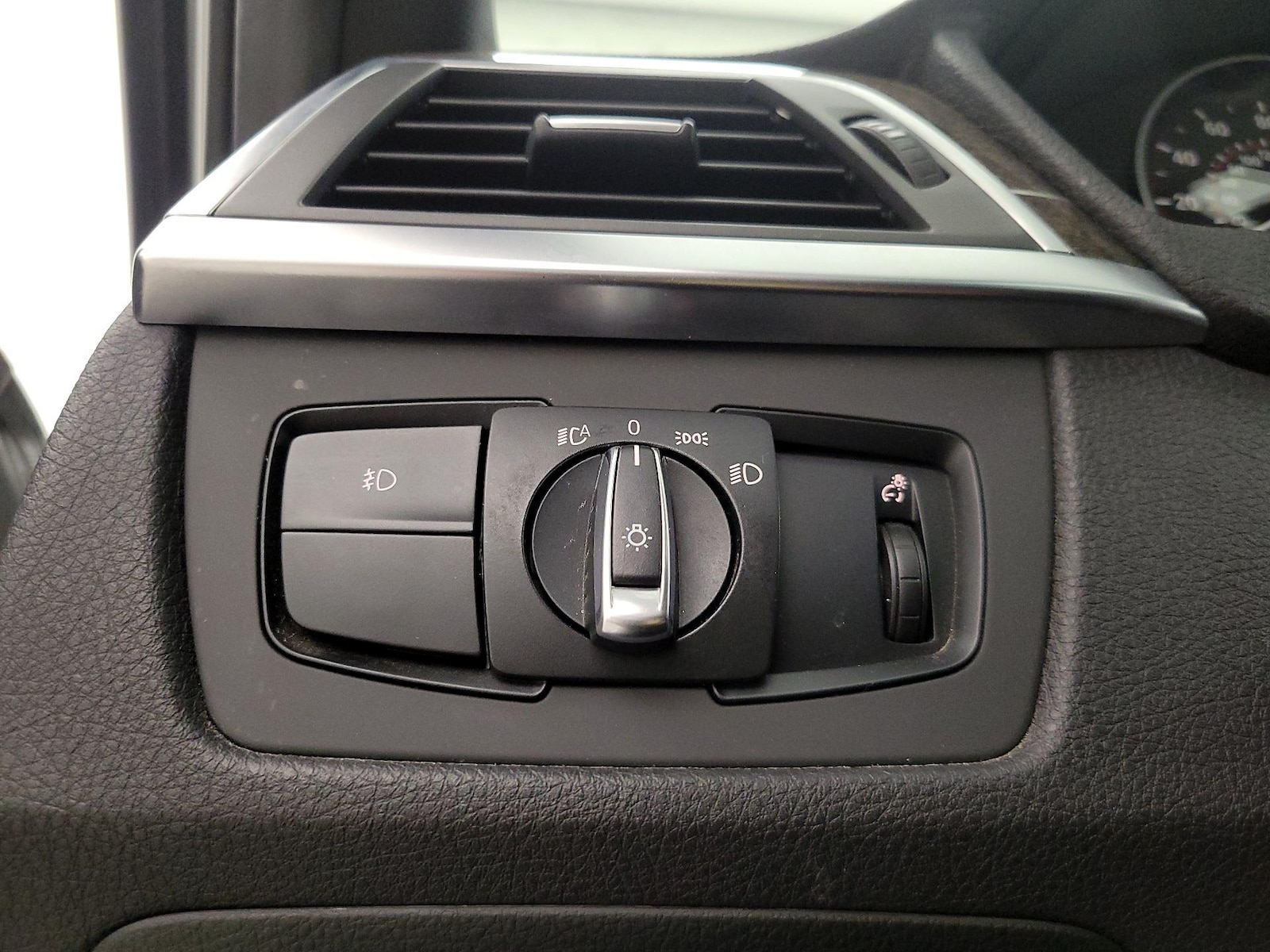 2016 BMW 3 Series 328i - Photo 14