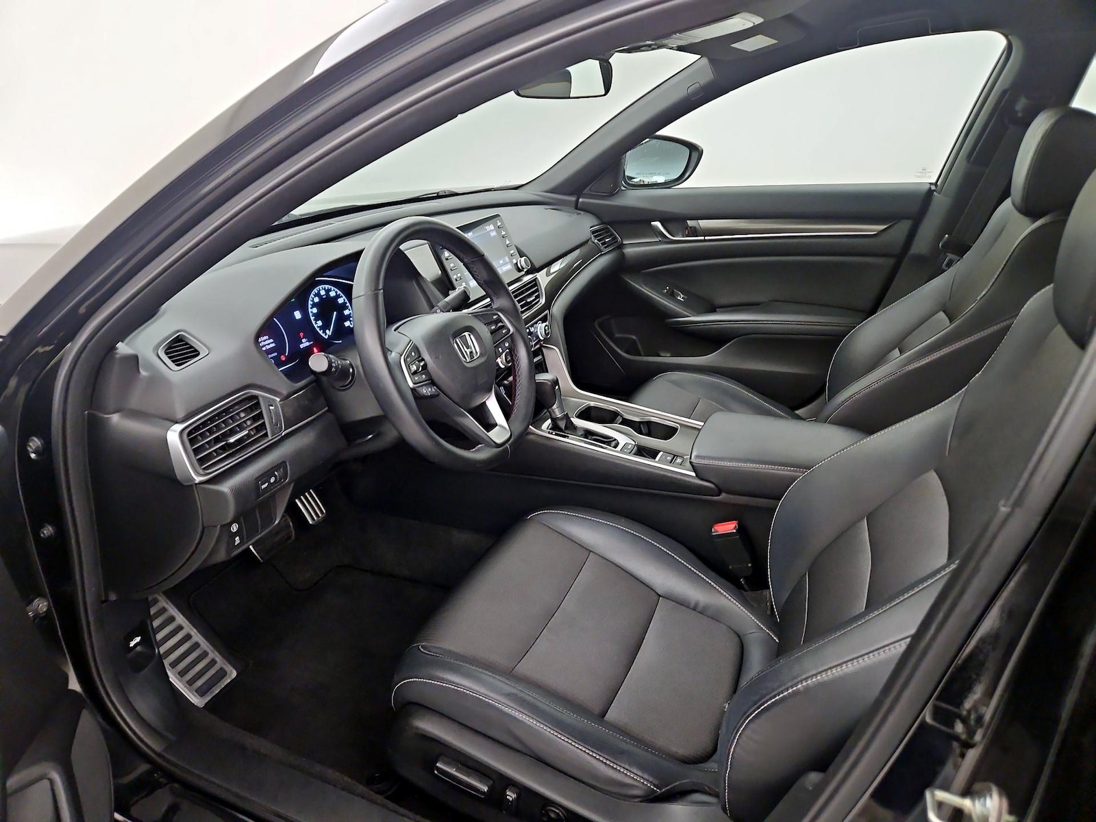 Power Seat(s) & Side Airbags