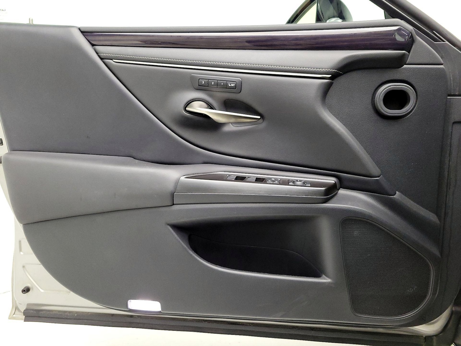 2019 Lexus ES 350 - Photo 13