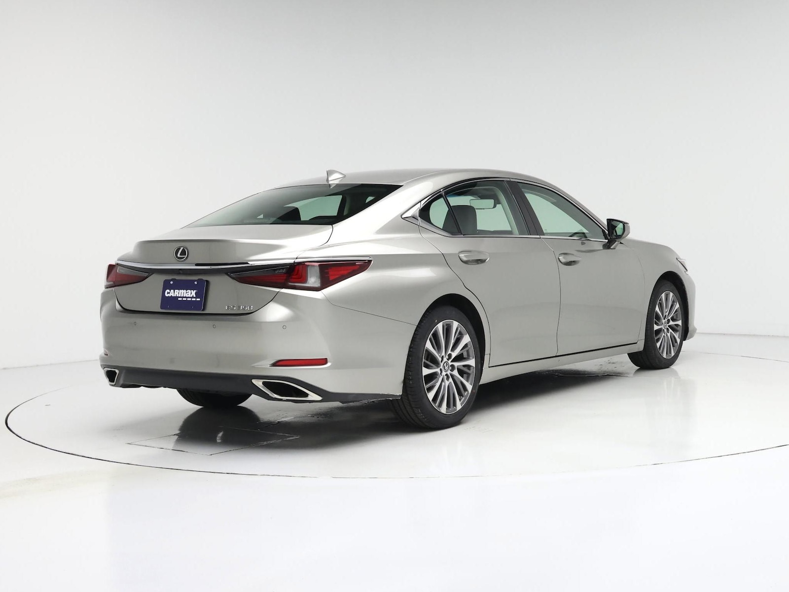 2019 Lexus ES 350 - Photo 9