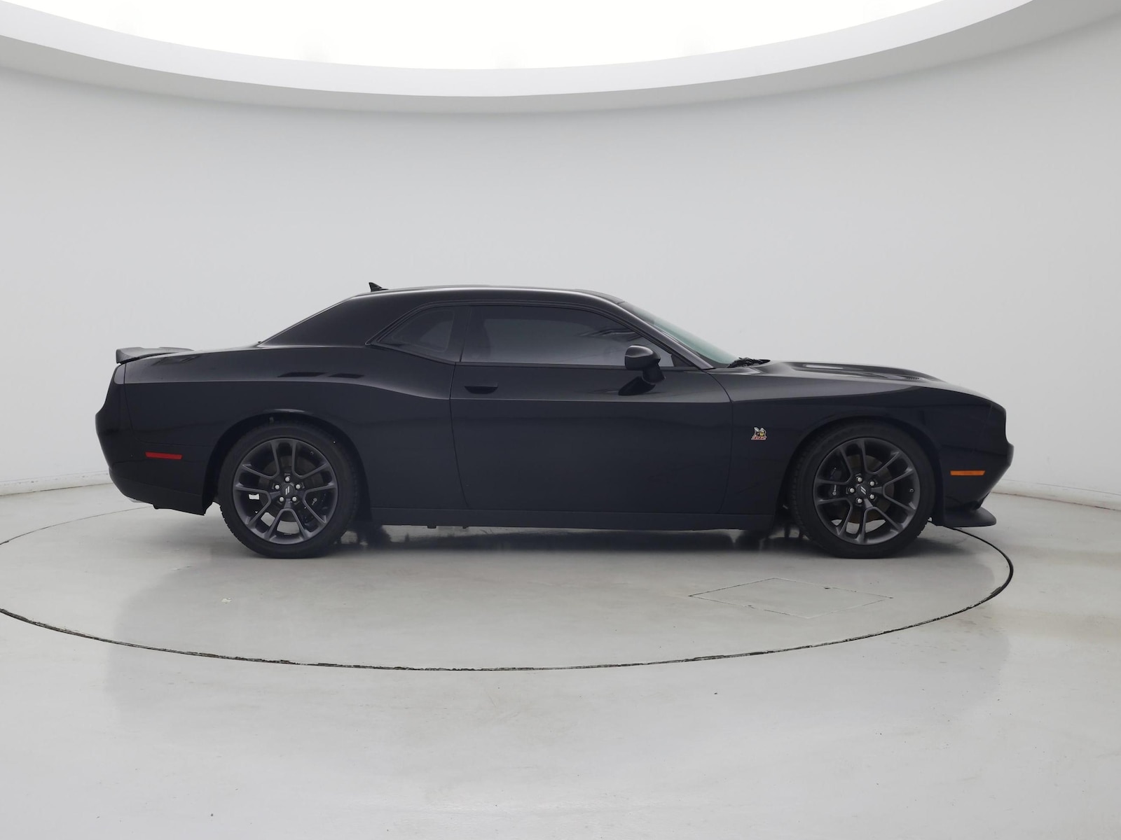 2023 Dodge Challenger R/T - Photo 8