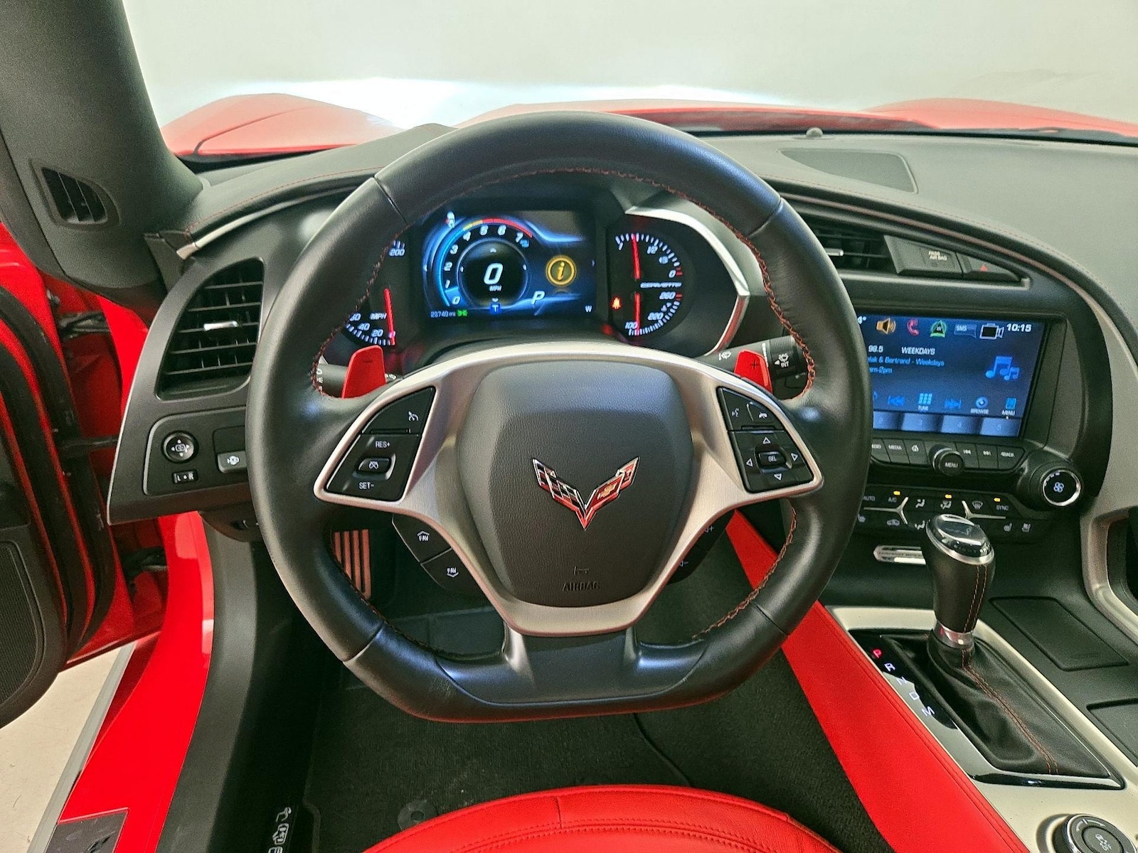 2017 Chevrolet Corvette 2LT - Photo 11