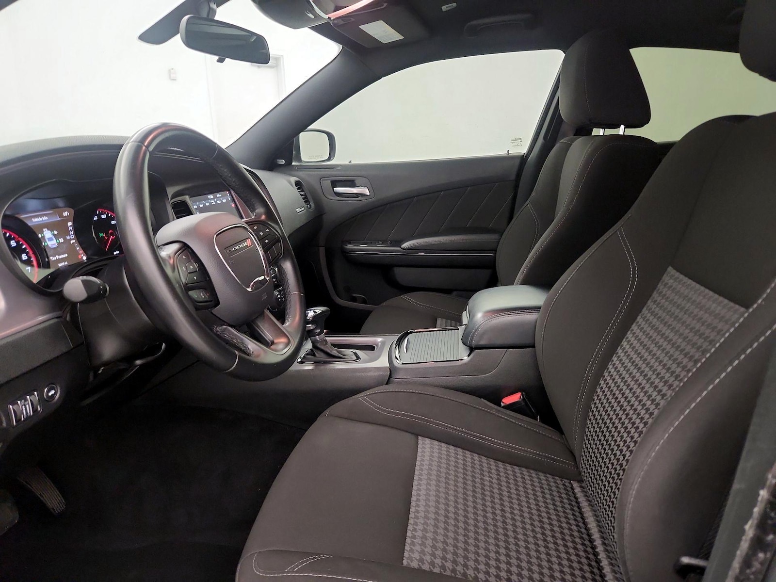 Power Seat(s) & Side Airbags