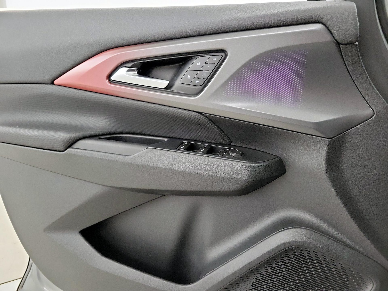 2025 Chevrolet Equinox EV RS - Photo 13