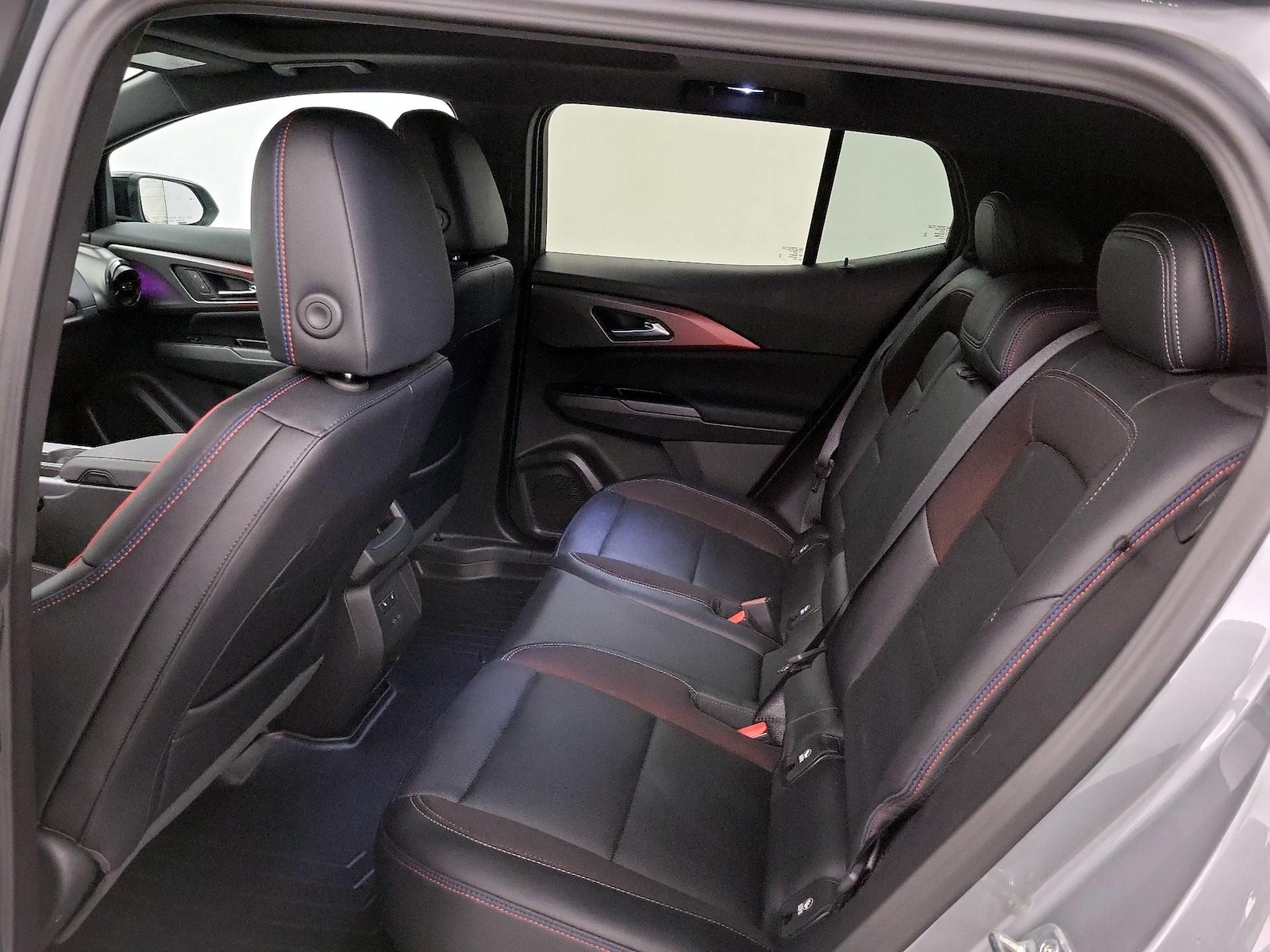2025 Chevrolet Equinox EV RS - Photo 22