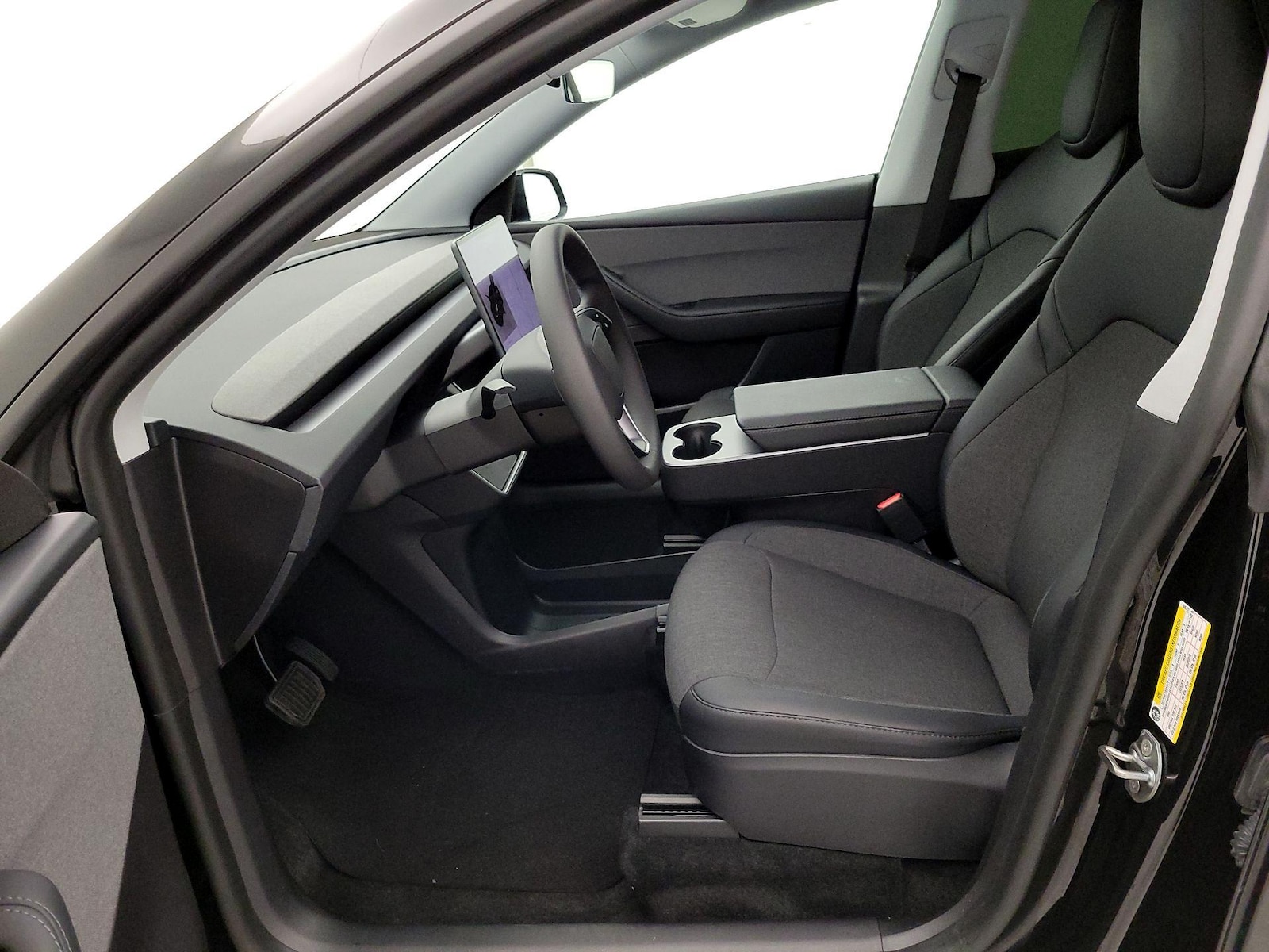 2026 Tesla Model Y Standard - Photo 12