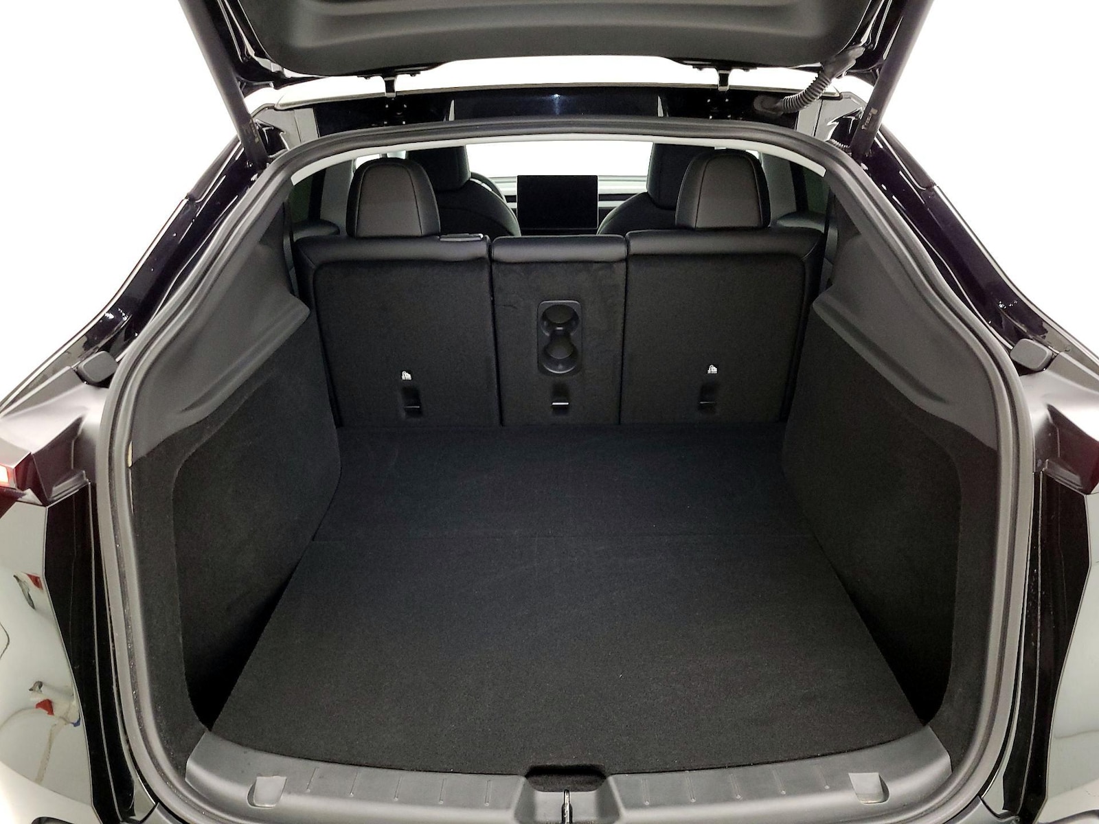 2026 Tesla Model Y Standard - Photo 20