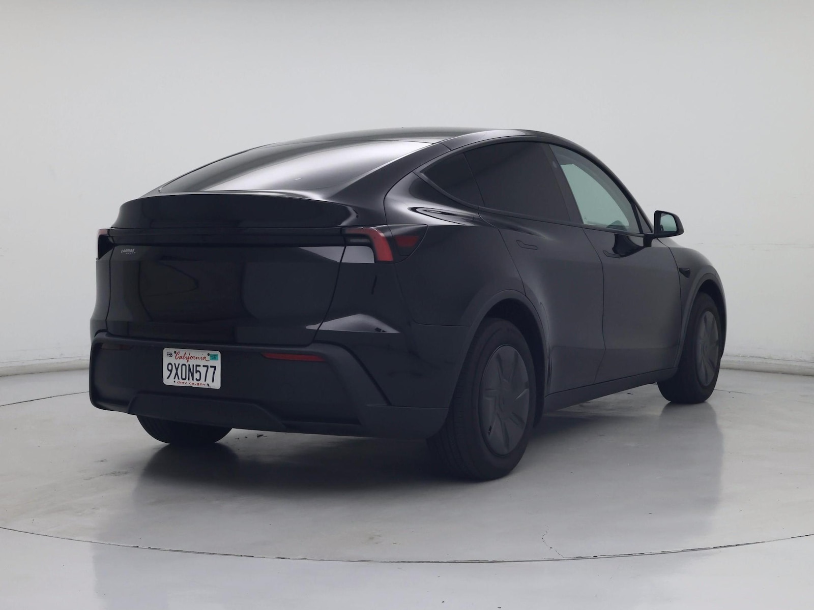 2026 Tesla Model Y Standard - Photo 9