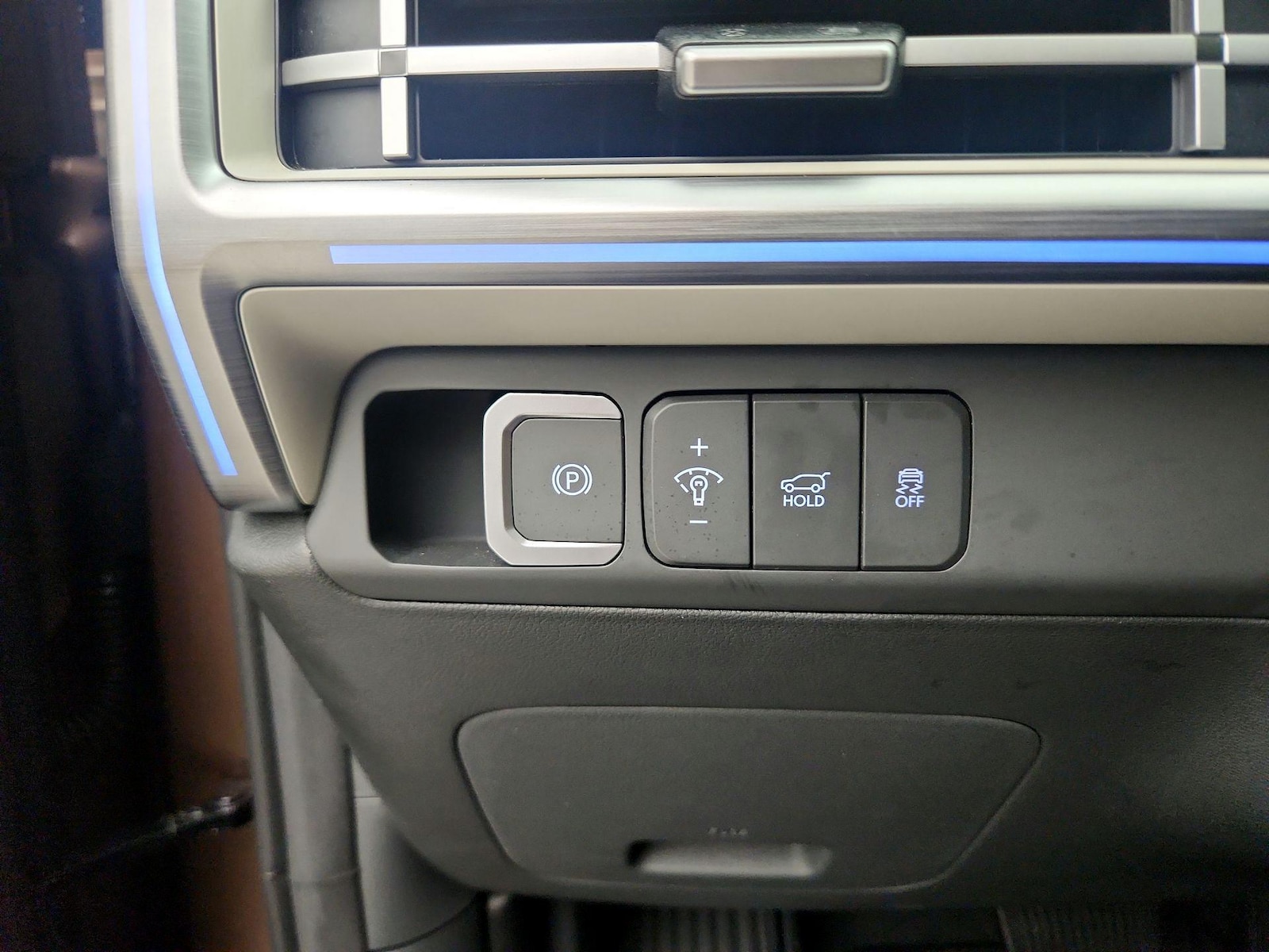 2024 Hyundai Santa Fe Limited - Photo 14