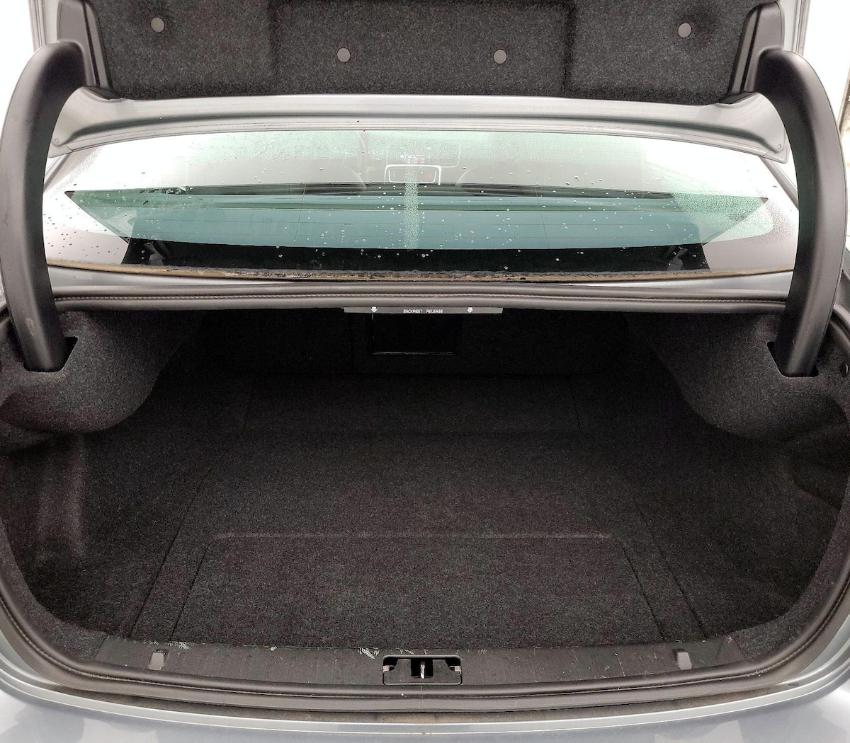 Trunk/Cargo (Seats Up)