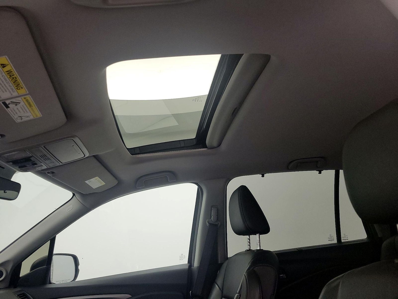 Sunroof(s) & Overhead Airbags