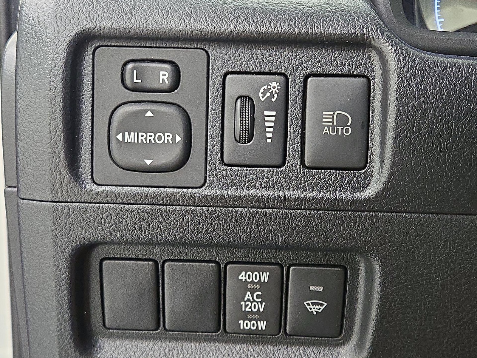 2023 Toyota 4Runner SR5 - Photo 14