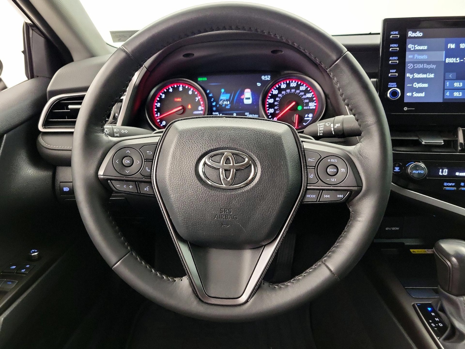 2024 Toyota Camry XSE - Photo 11