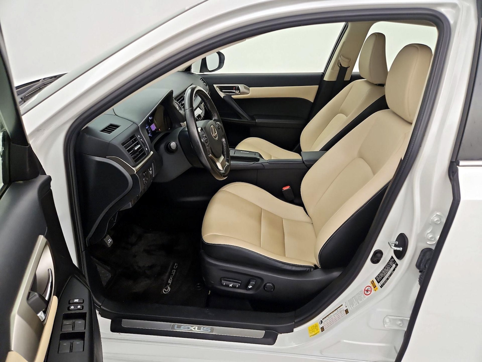 Power Seat(s) & Side Airbags