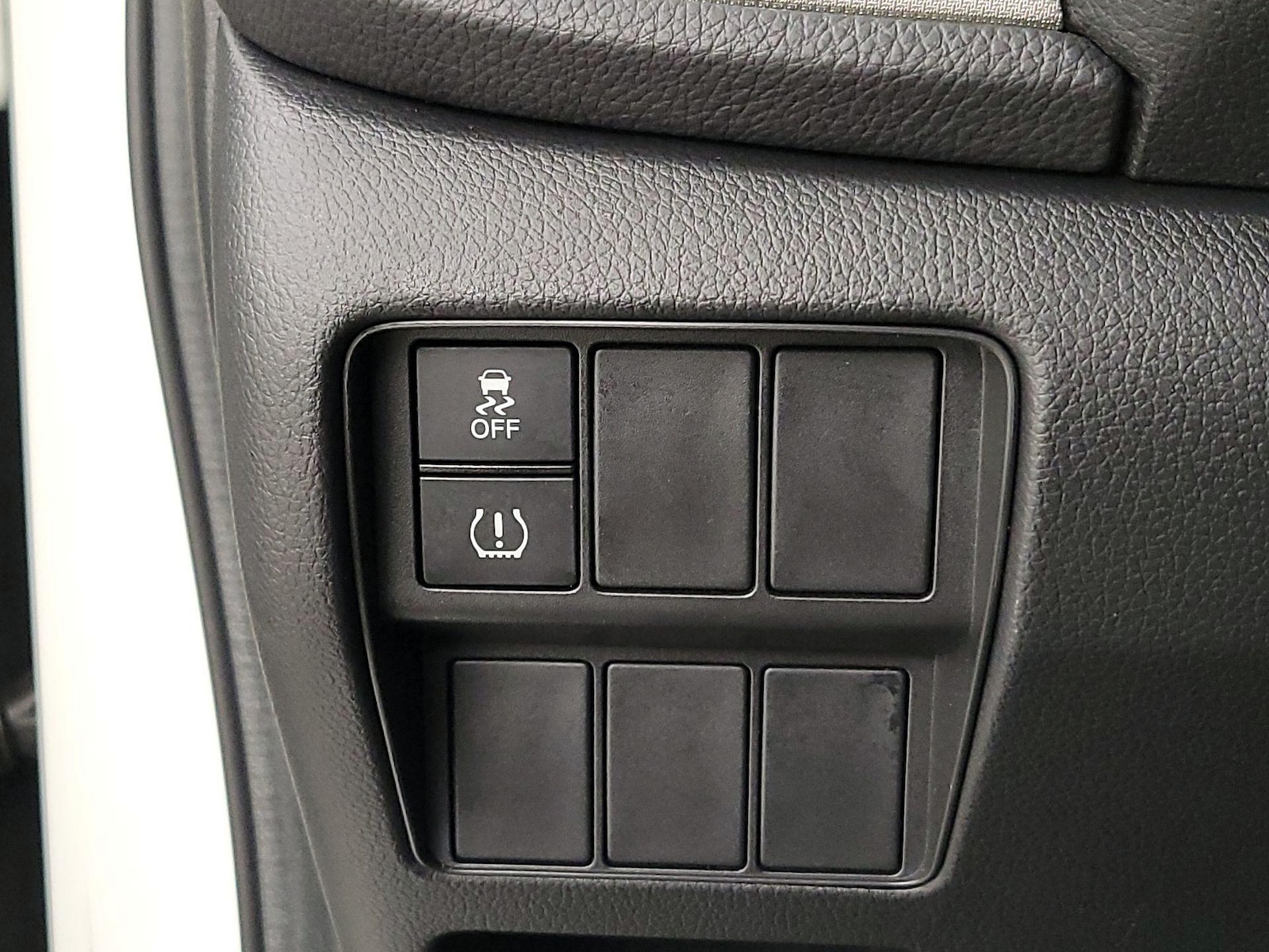 2018 Honda CR-V LX - Photo 14