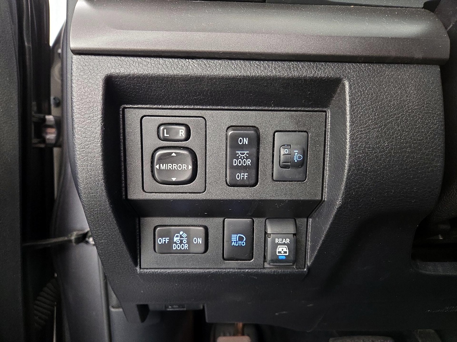 2021 Toyota Tundra SR5 - Photo 14