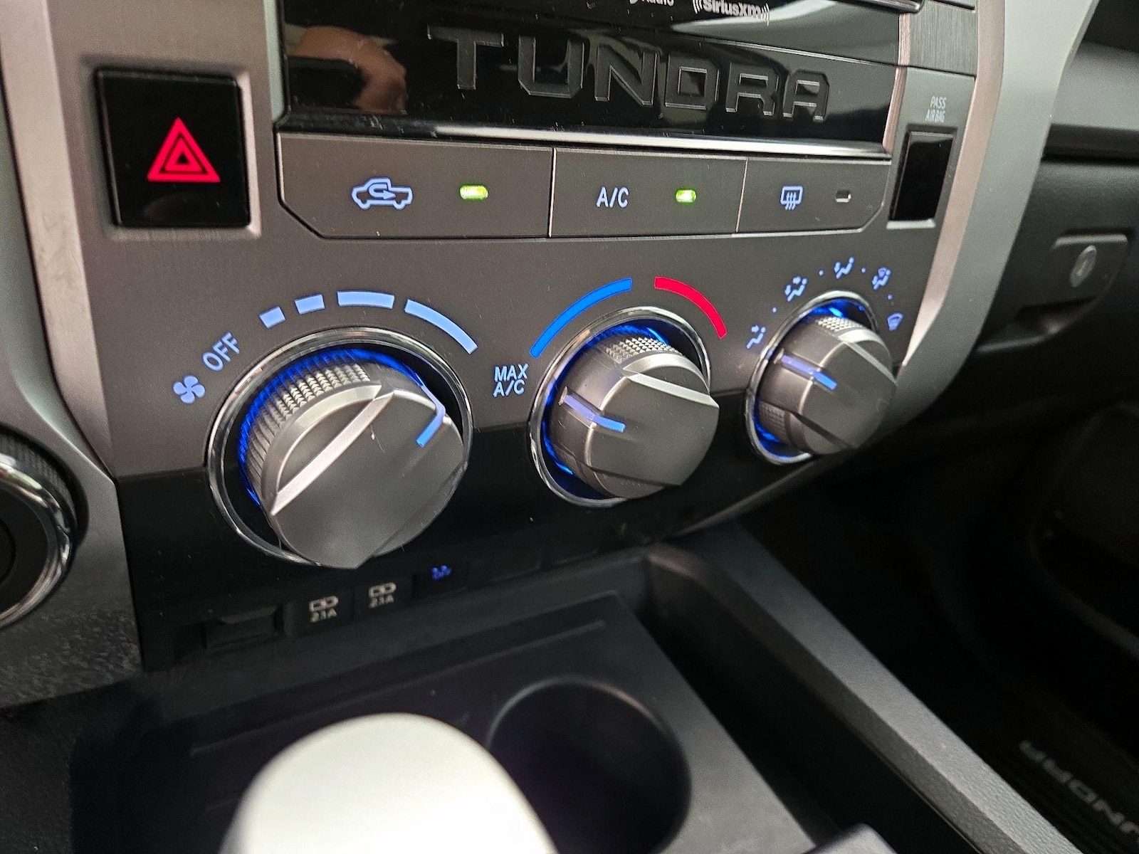 2021 Toyota Tundra SR5 - Photo 17