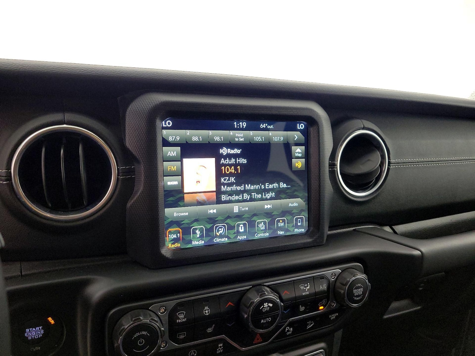 2018 Jeep All-New Wrangler Unlimited Sahara - Photo 17