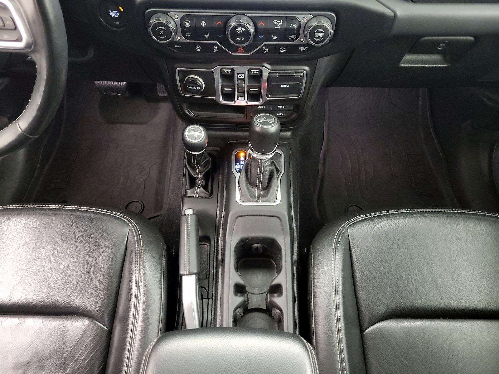 2018 Jeep All-New Wrangler Unlimited Sahara - Photo 19