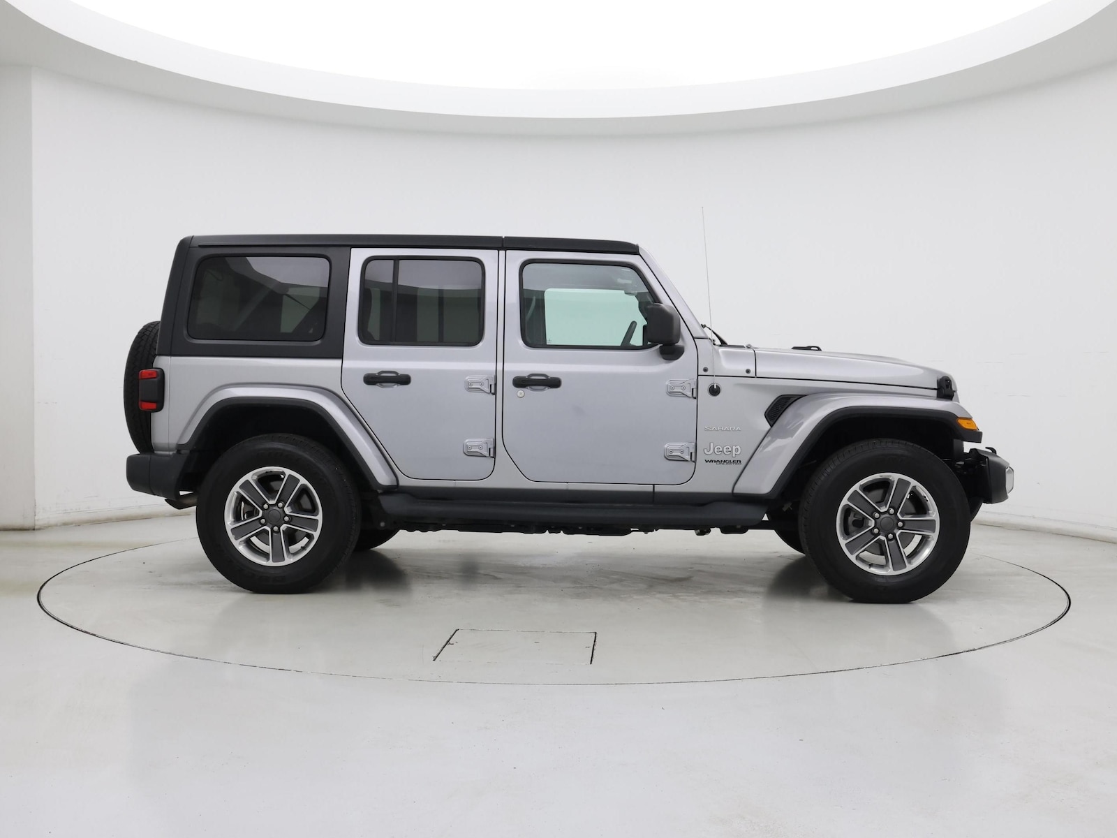 2018 Jeep All-New Wrangler Unlimited Sahara - Photo 8