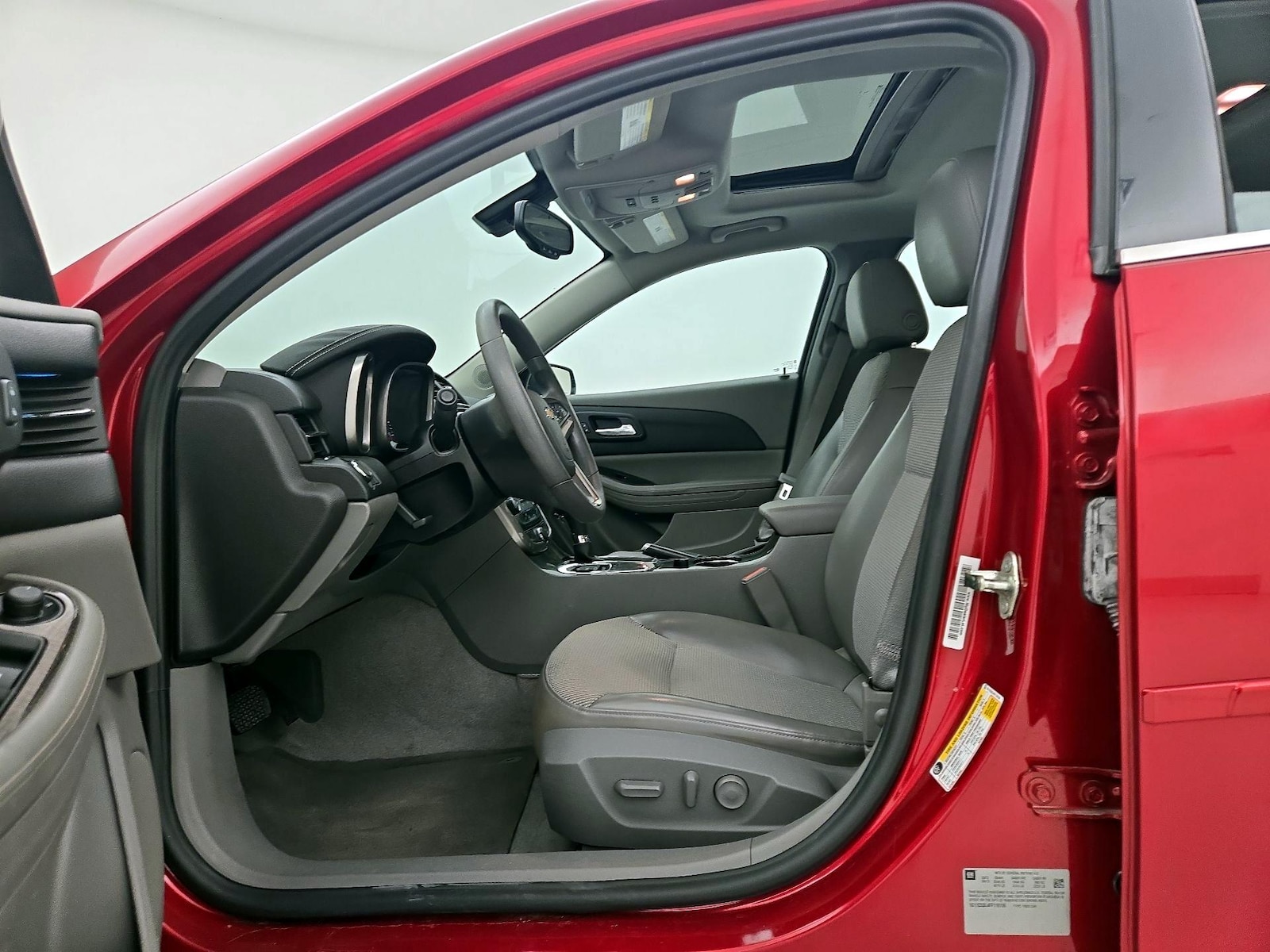 Power Seat(s) & Side Airbags