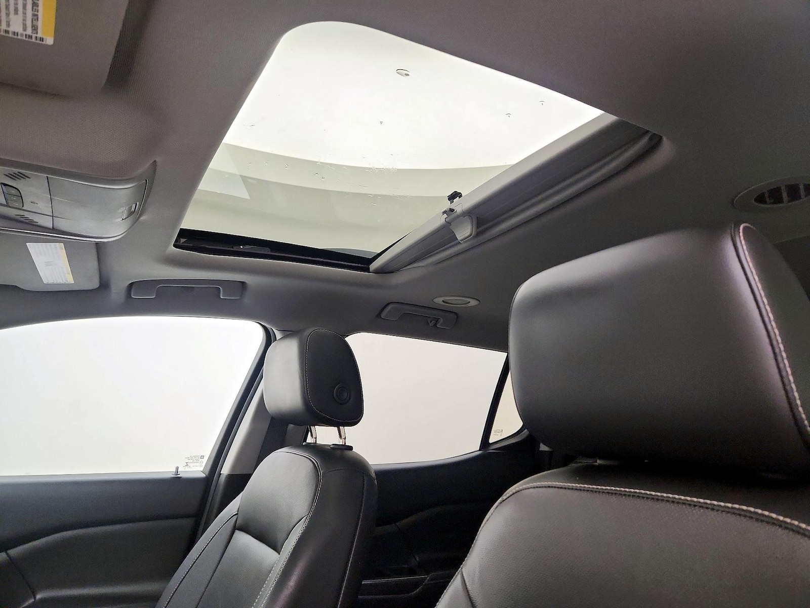 Sunroof(s) & Skylight(s)