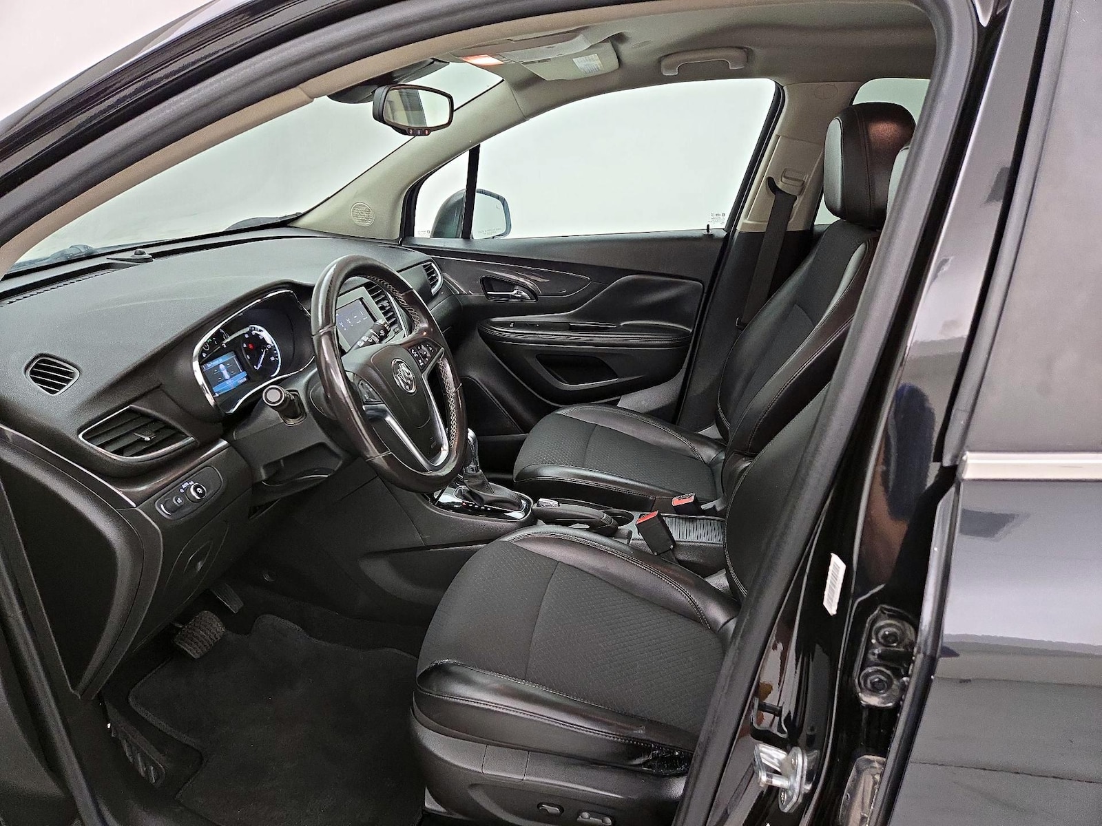 Power Seat(s) & Side Airbags