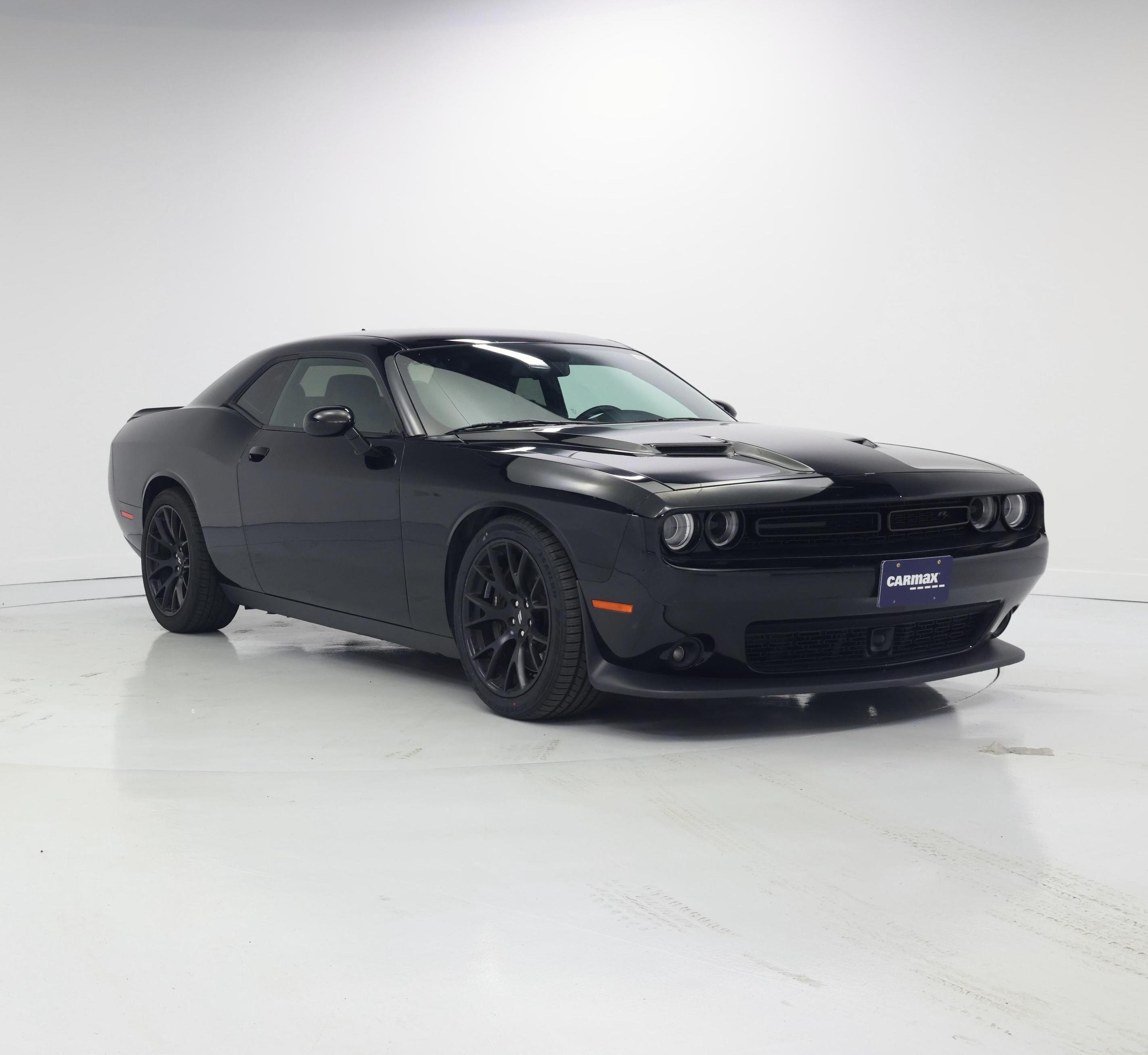 Black 2017 Dodge Challenger Coupe Rear-Wheel Drive Automatic