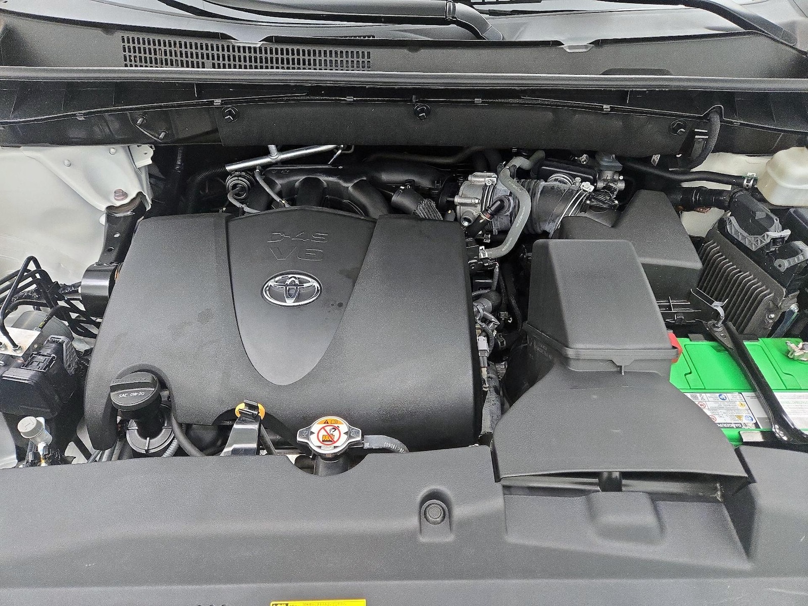 2019 Toyota Highlander LE - Photo 23