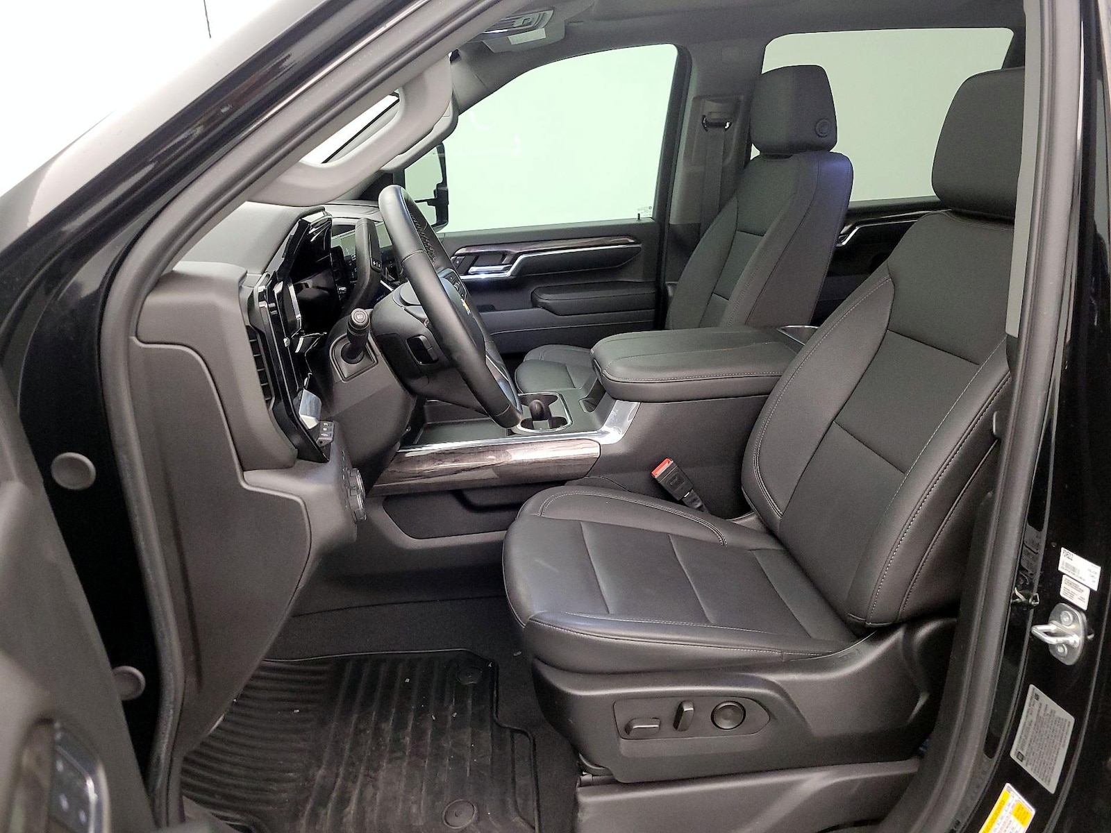 2024 Chevrolet Silverado 3500HD LTZ - Photo 12