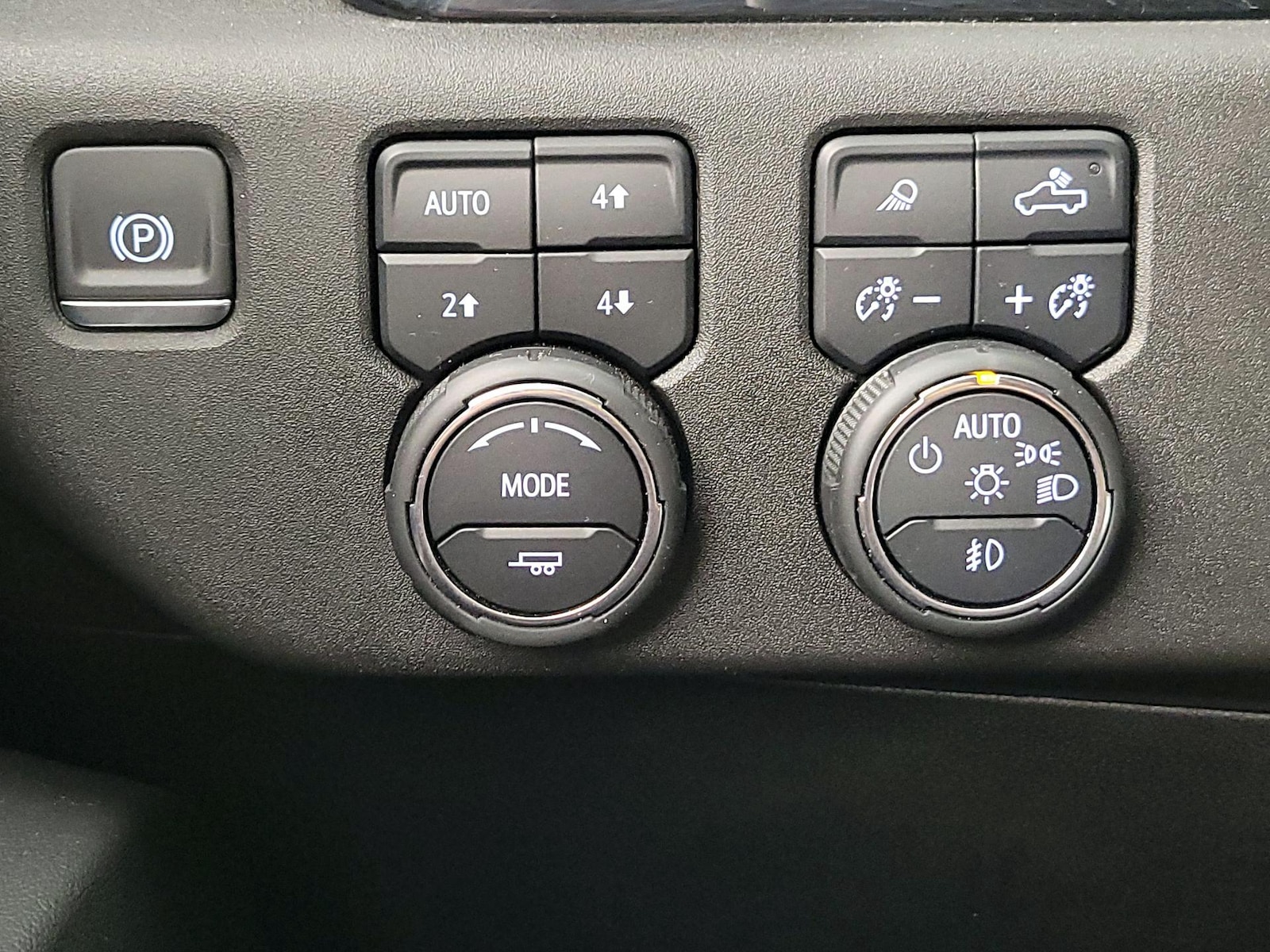 2024 Chevrolet Silverado 3500HD LTZ - Photo 14