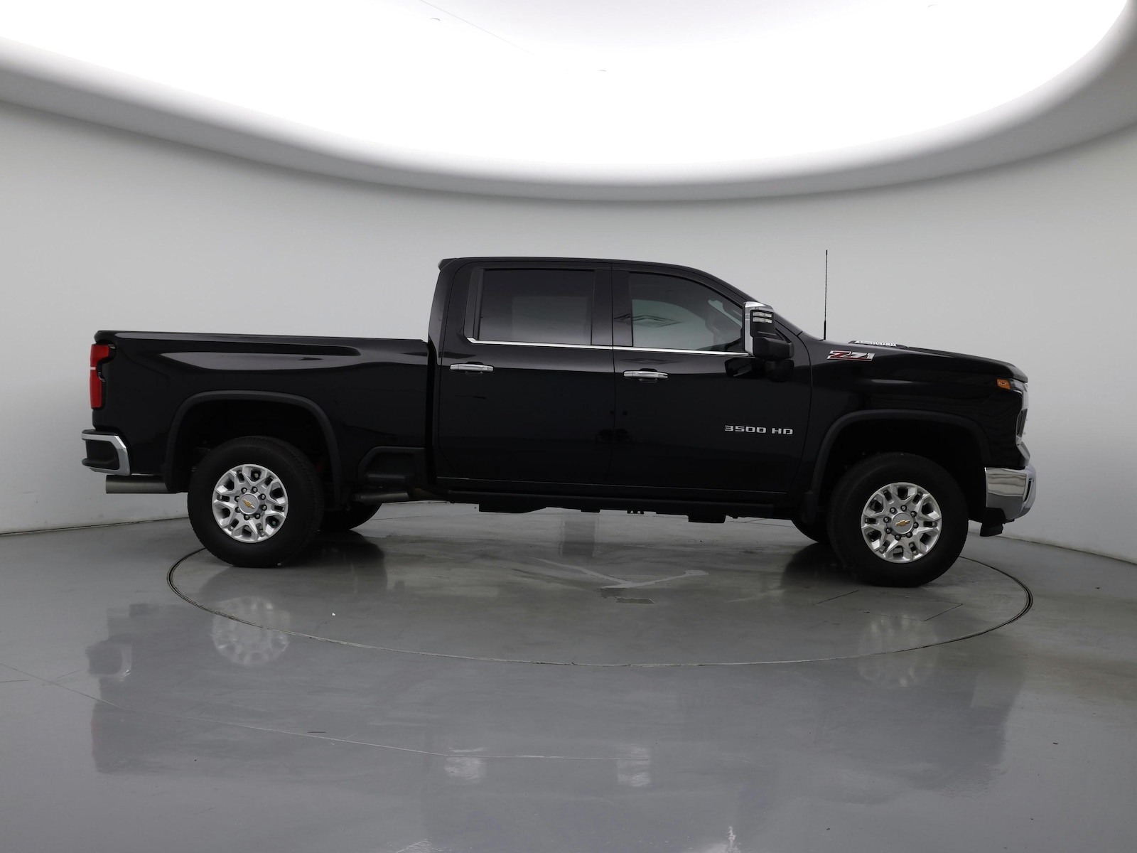 2024 Chevrolet Silverado 3500HD LTZ - Photo 8