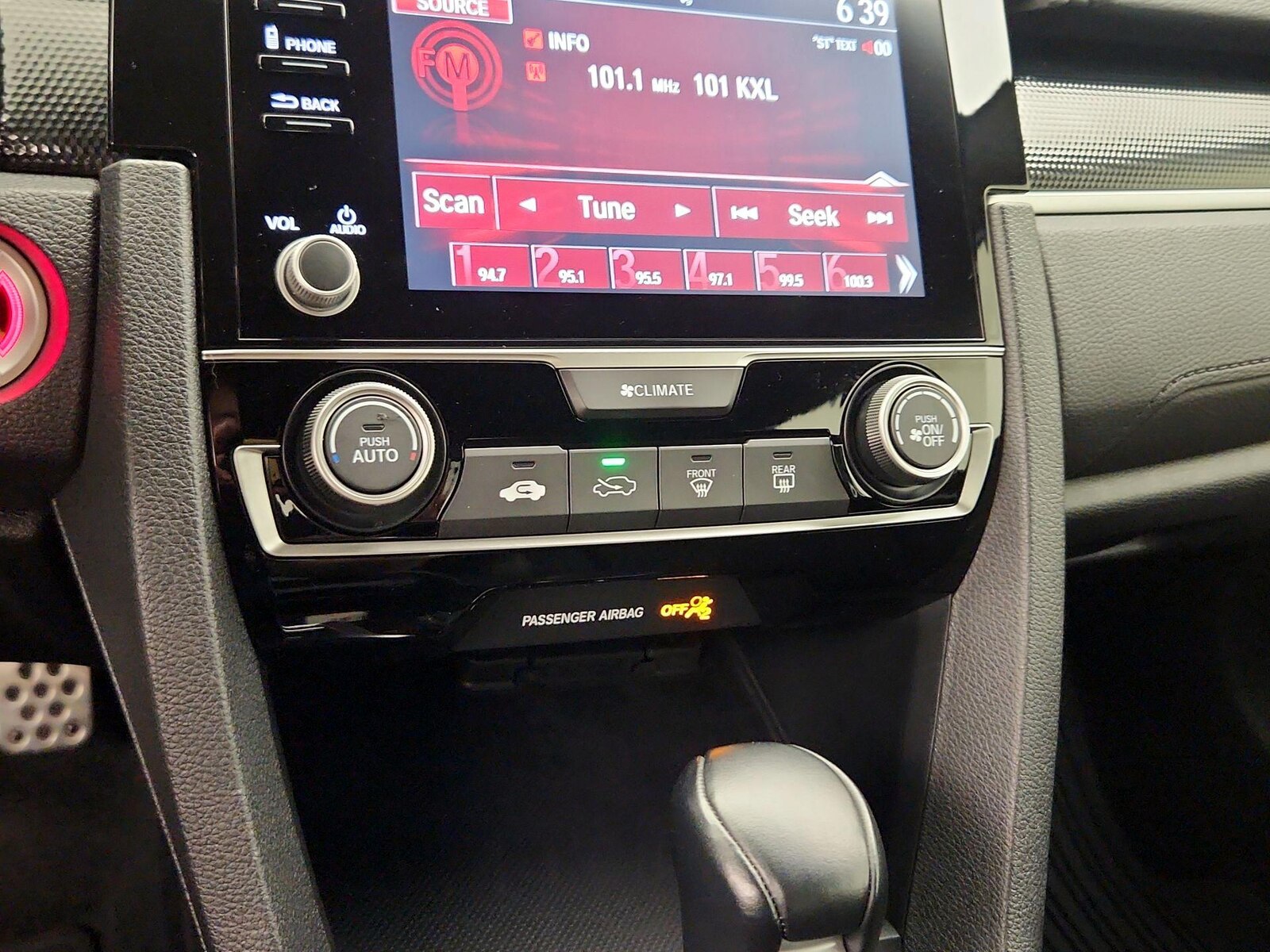 2019 Honda Civic Sport - Photo 17