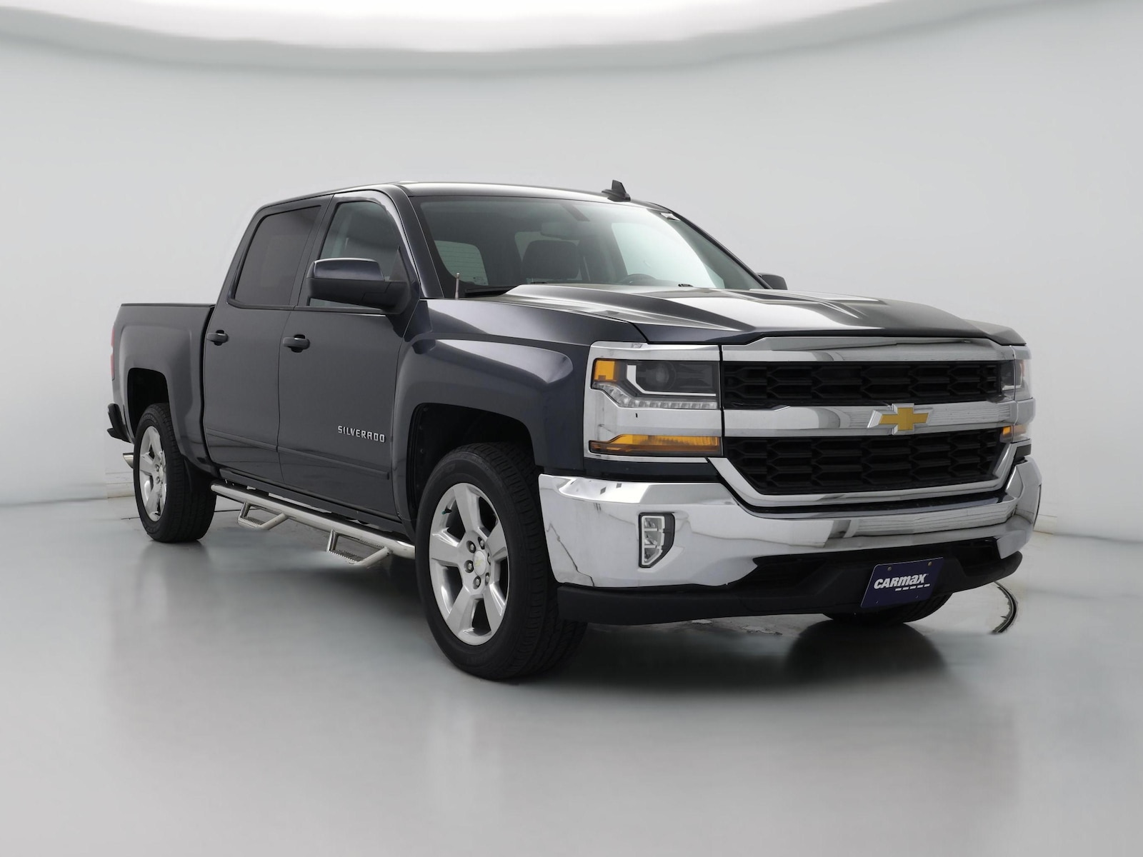 Bed Liner & Tow Hitch