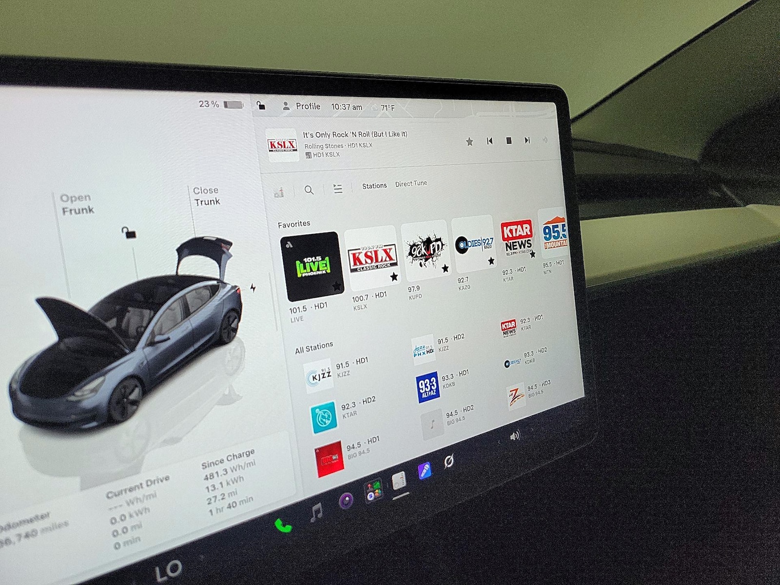 2022 Tesla Model 3 Long Range - Photo 16