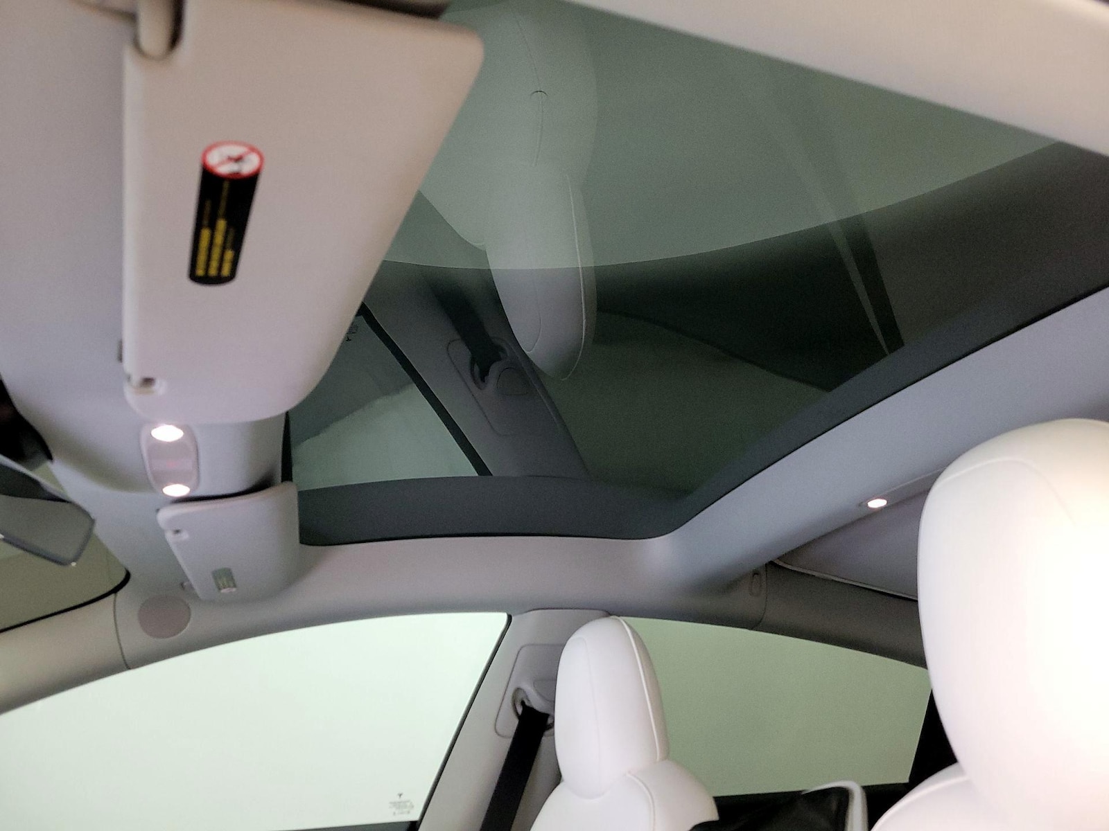 2022 Tesla Model 3 Long Range - Photo 19