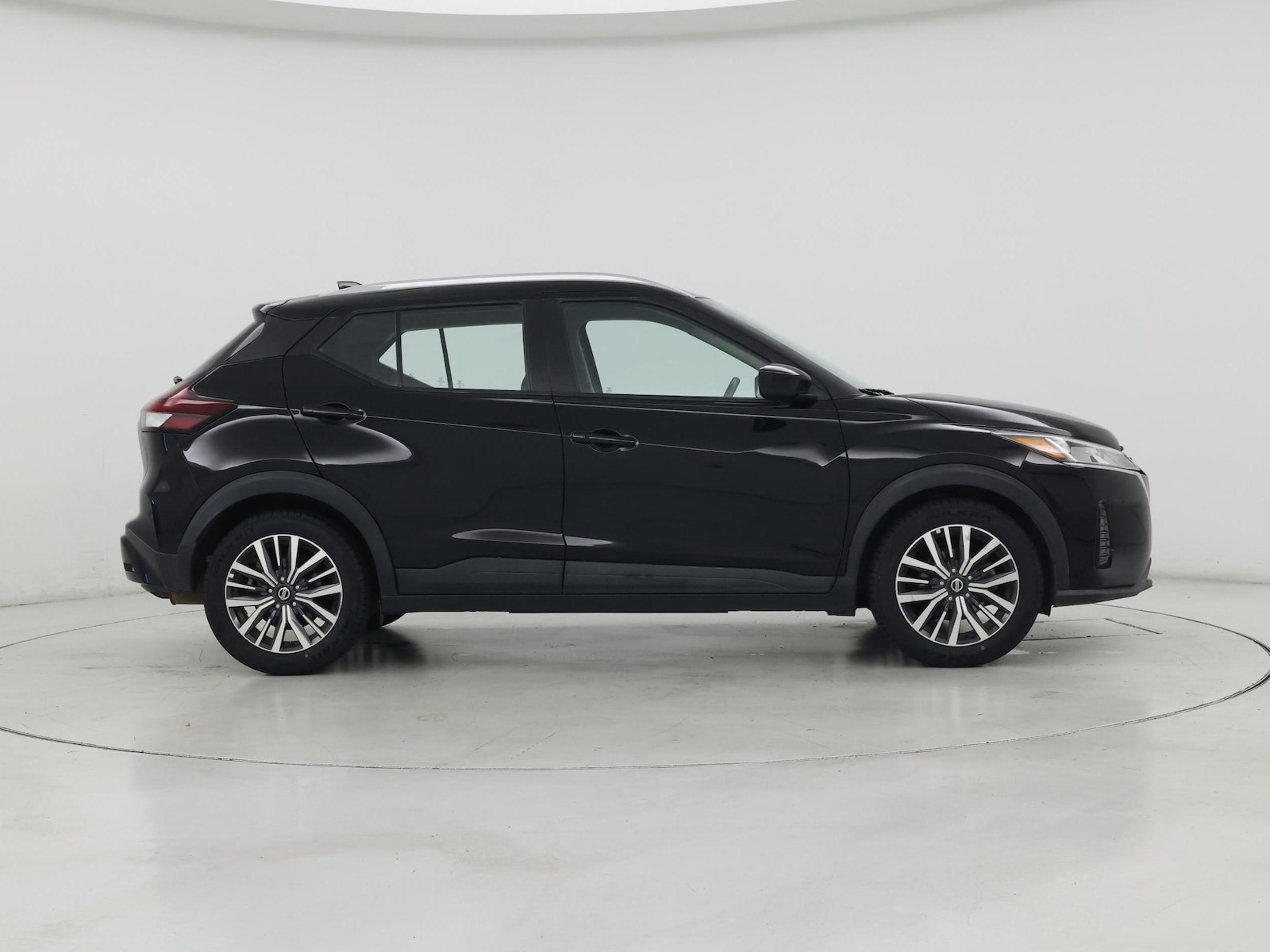 2021 Nissan Kicks SV - Photo 8
