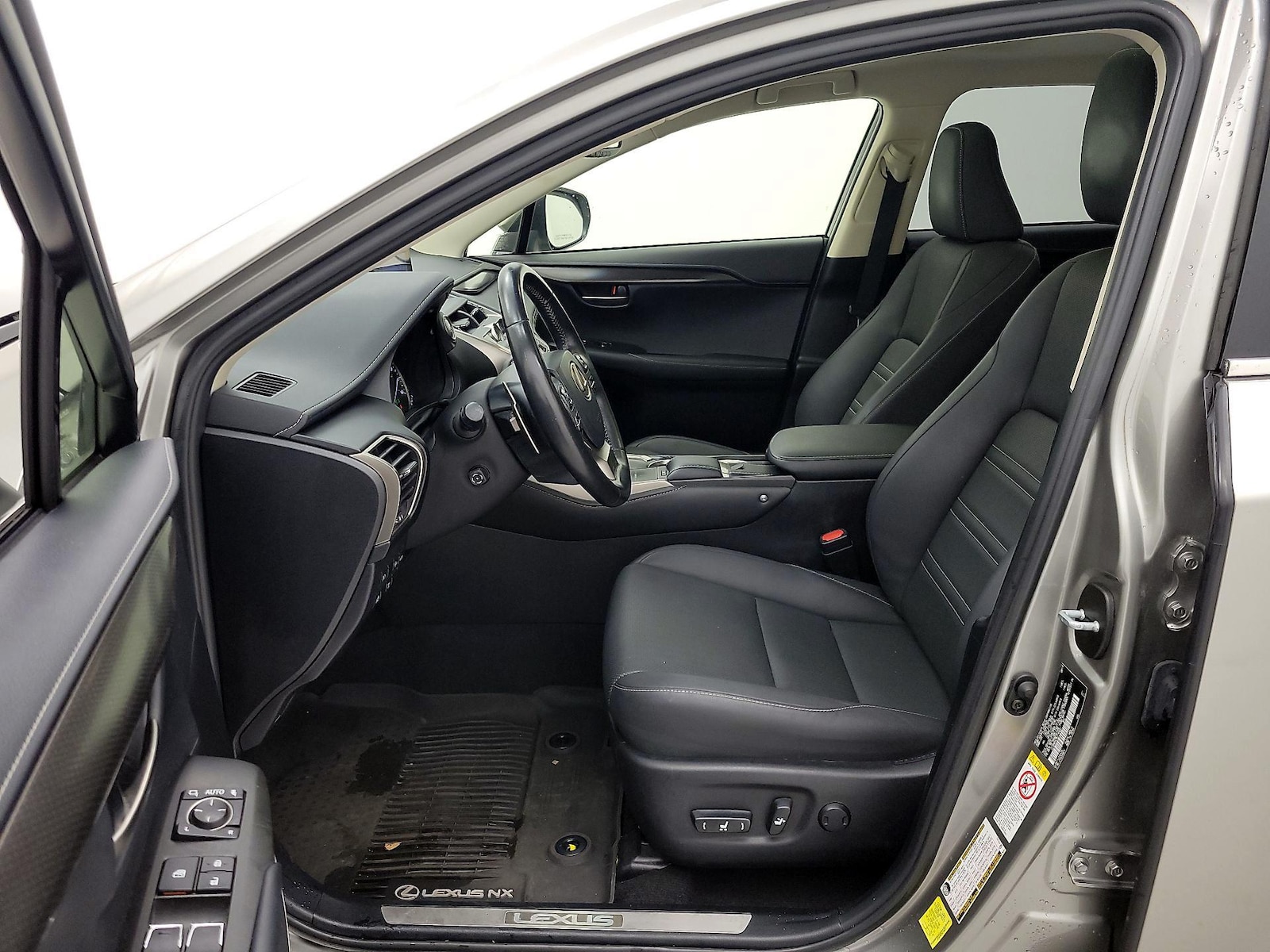 2019 Lexus NX 300 - Photo 12