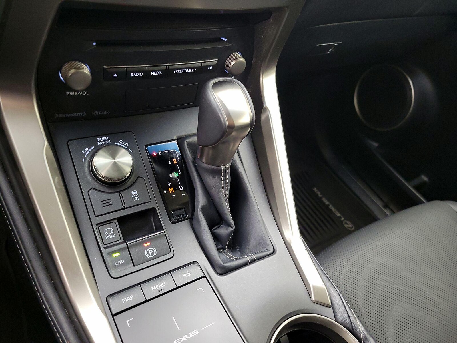 2019 Lexus NX 300 - Photo 19