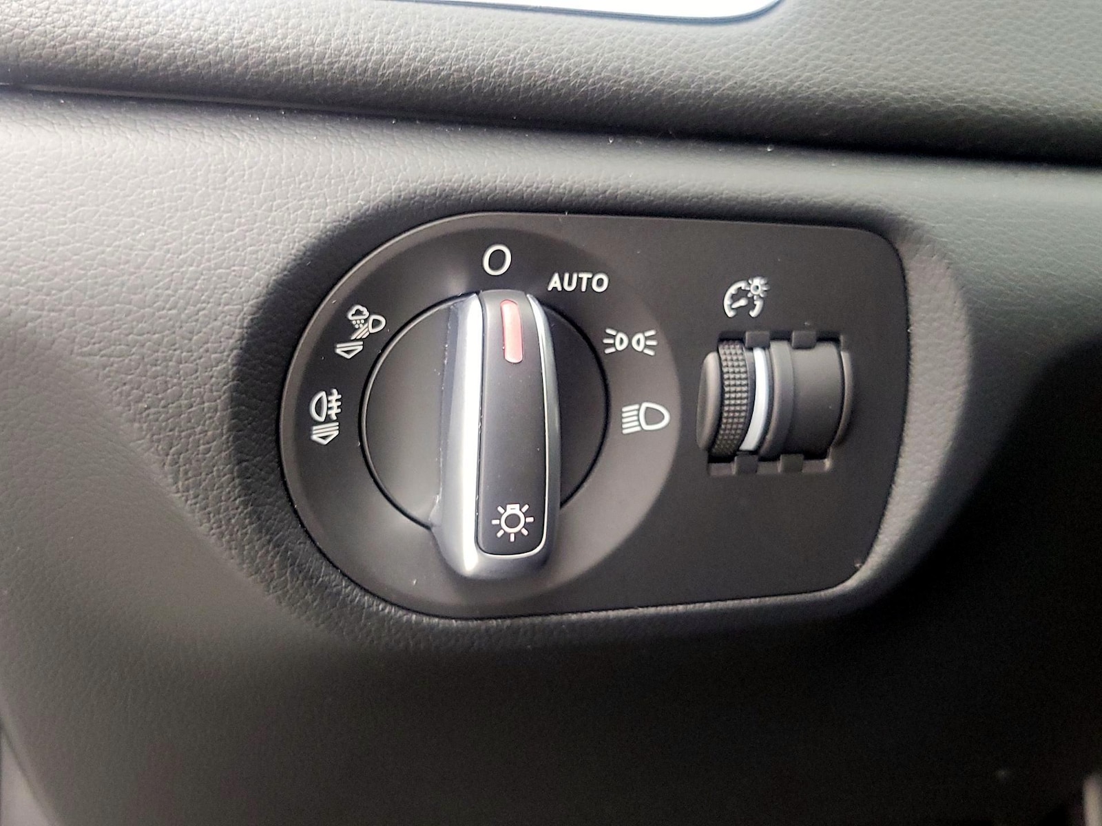 2017 Audi Q3 Premium Plus - Photo 14