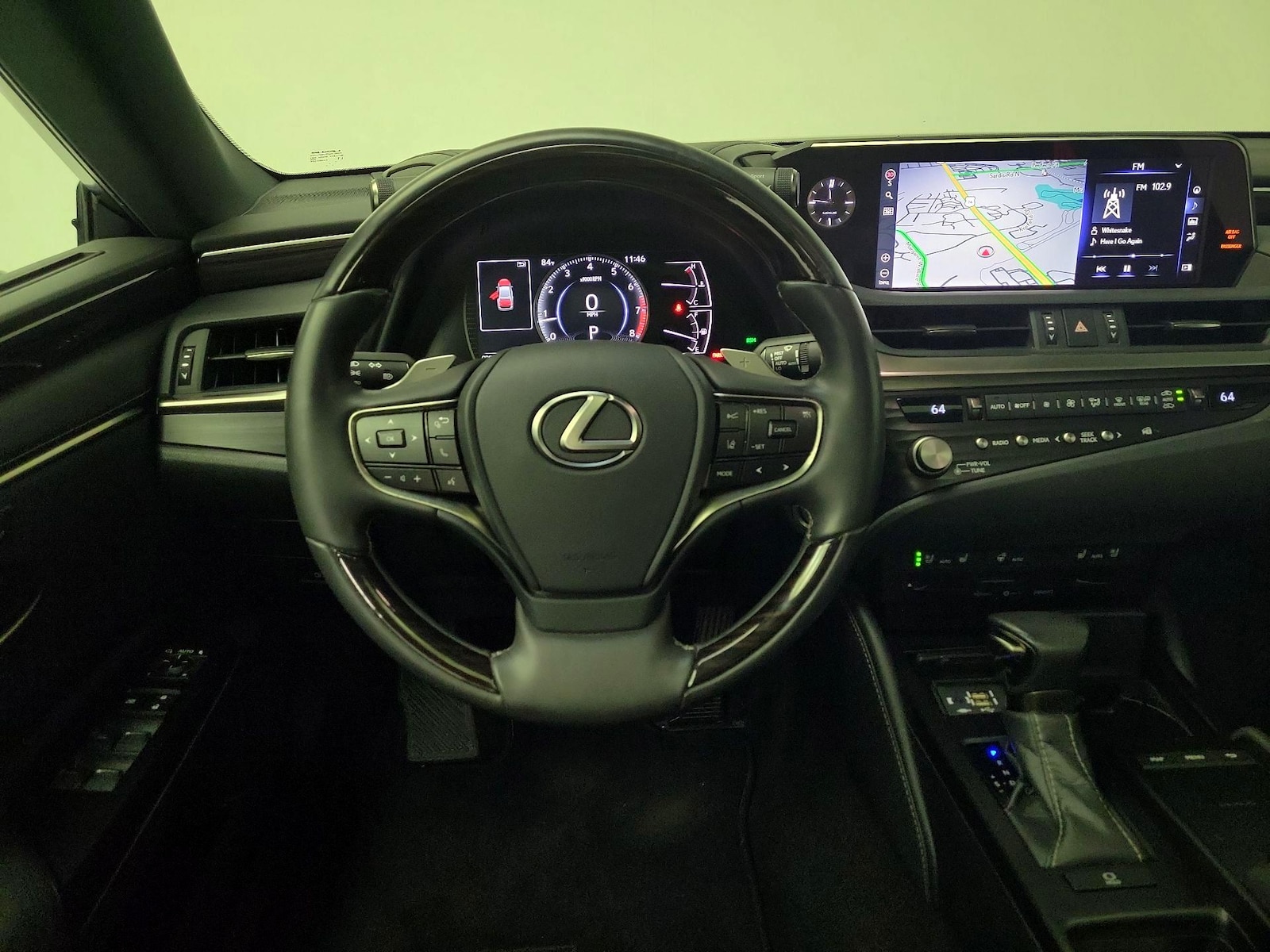 2021 Lexus ES 350 - Photo 11