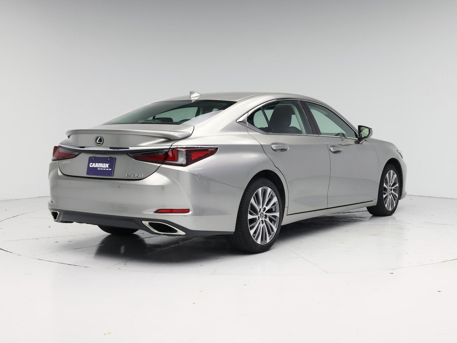2021 Lexus ES 350 - Photo 9