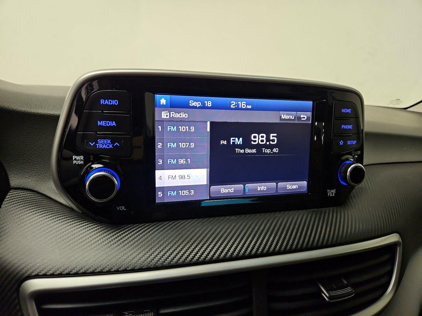 2019 Hyundai Tucson SE - Photo 16