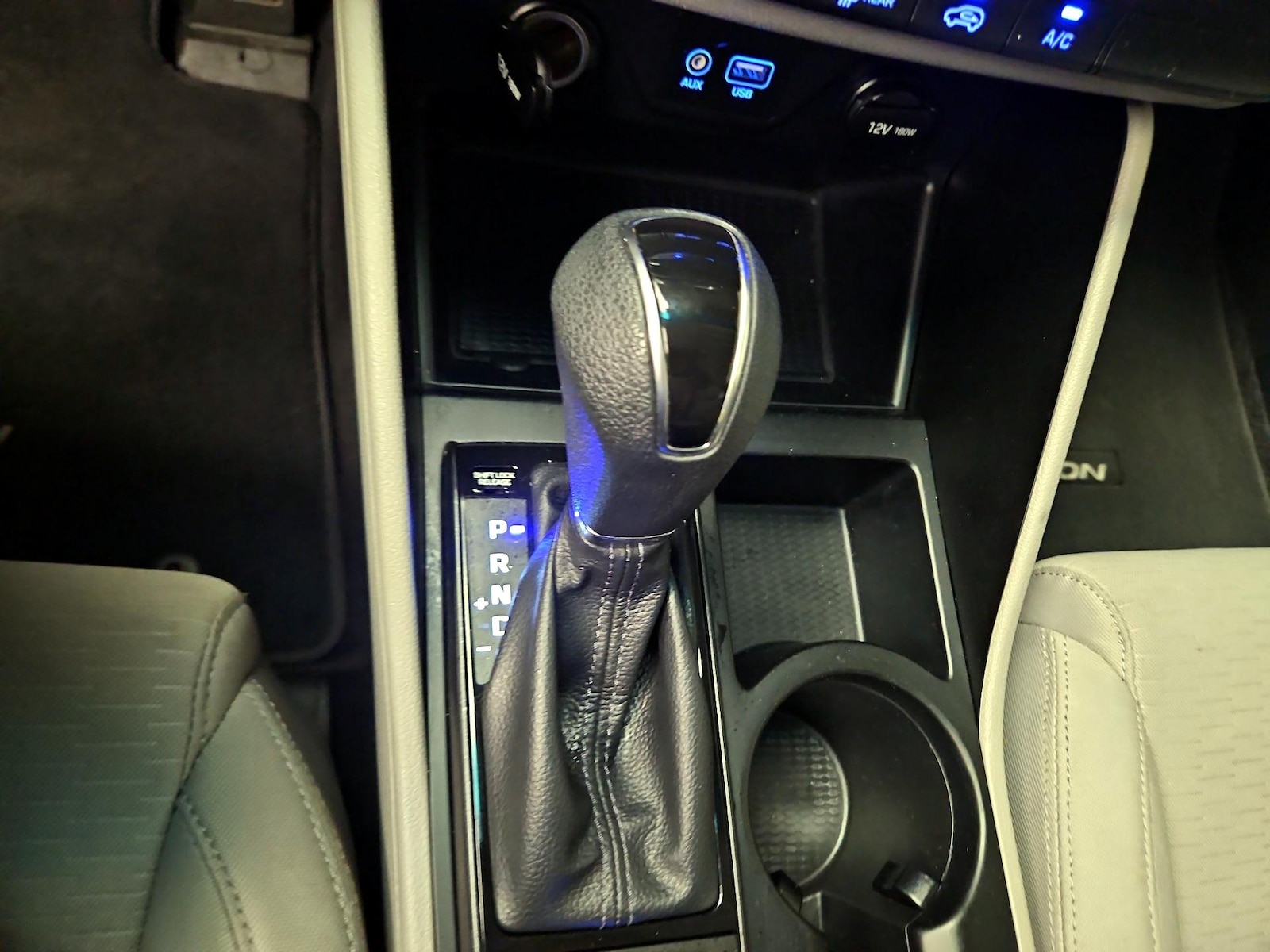 2019 Hyundai Tucson SE - Photo 18