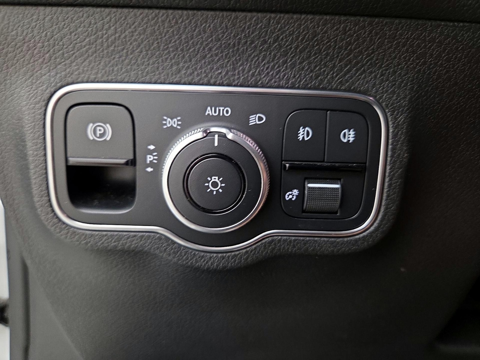 2022 Mercedes-Benz GLB Base - Photo 14
