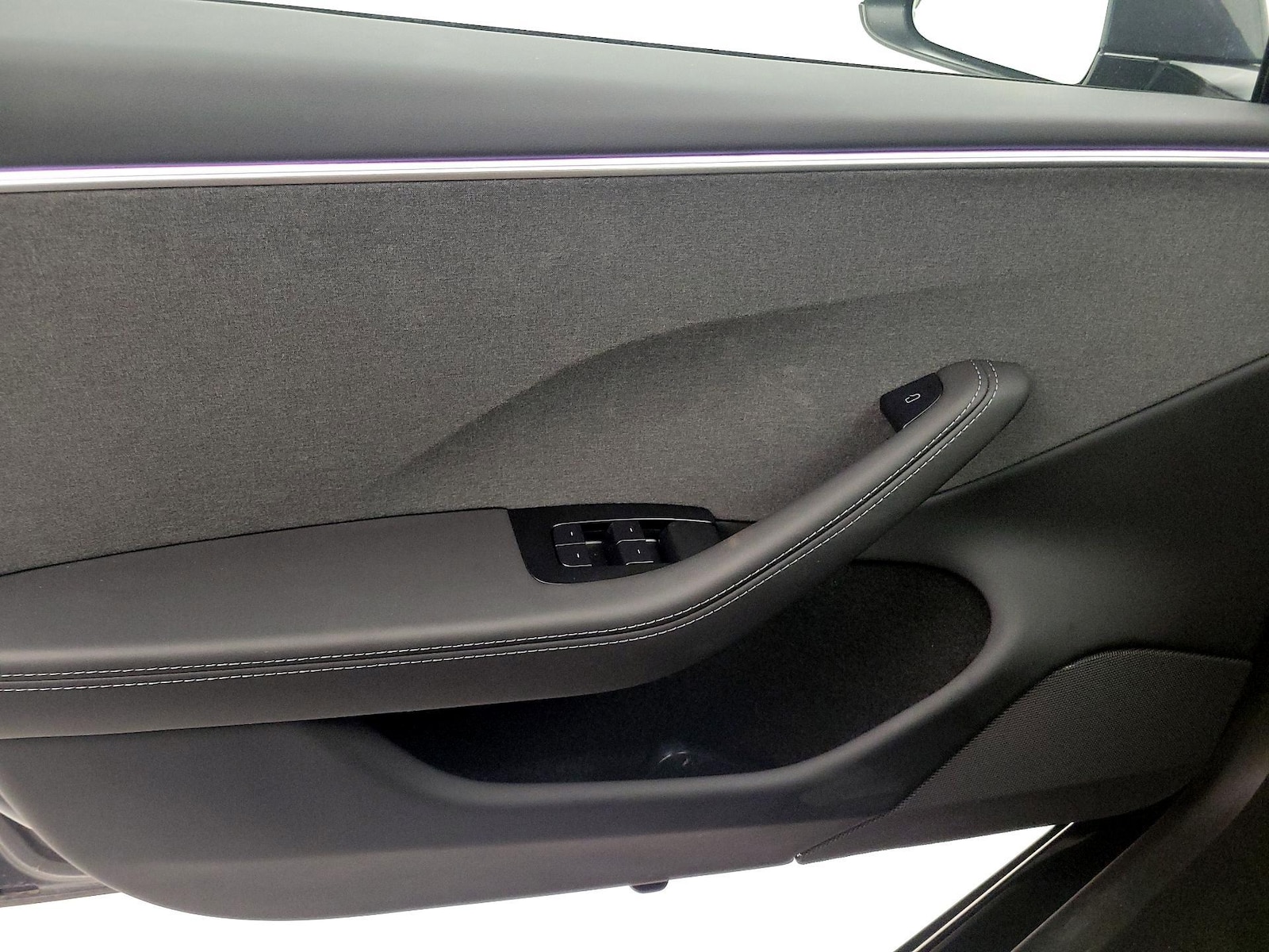 2025 Tesla Model 3 Long Range - Photo 13
